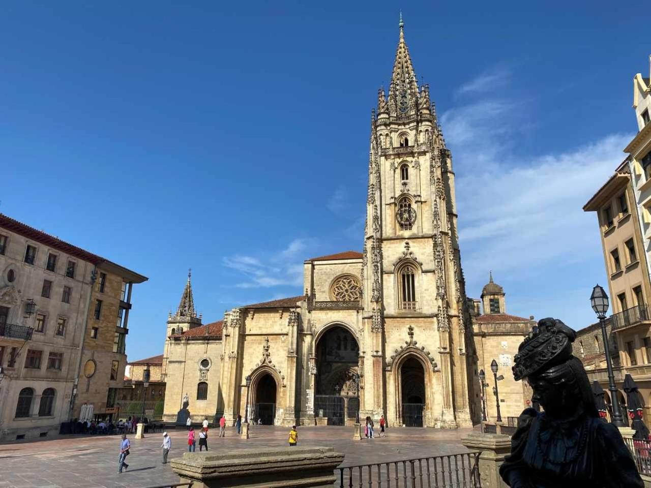 Oviedo Soja City, a minutos del centro VUT-4679-AS