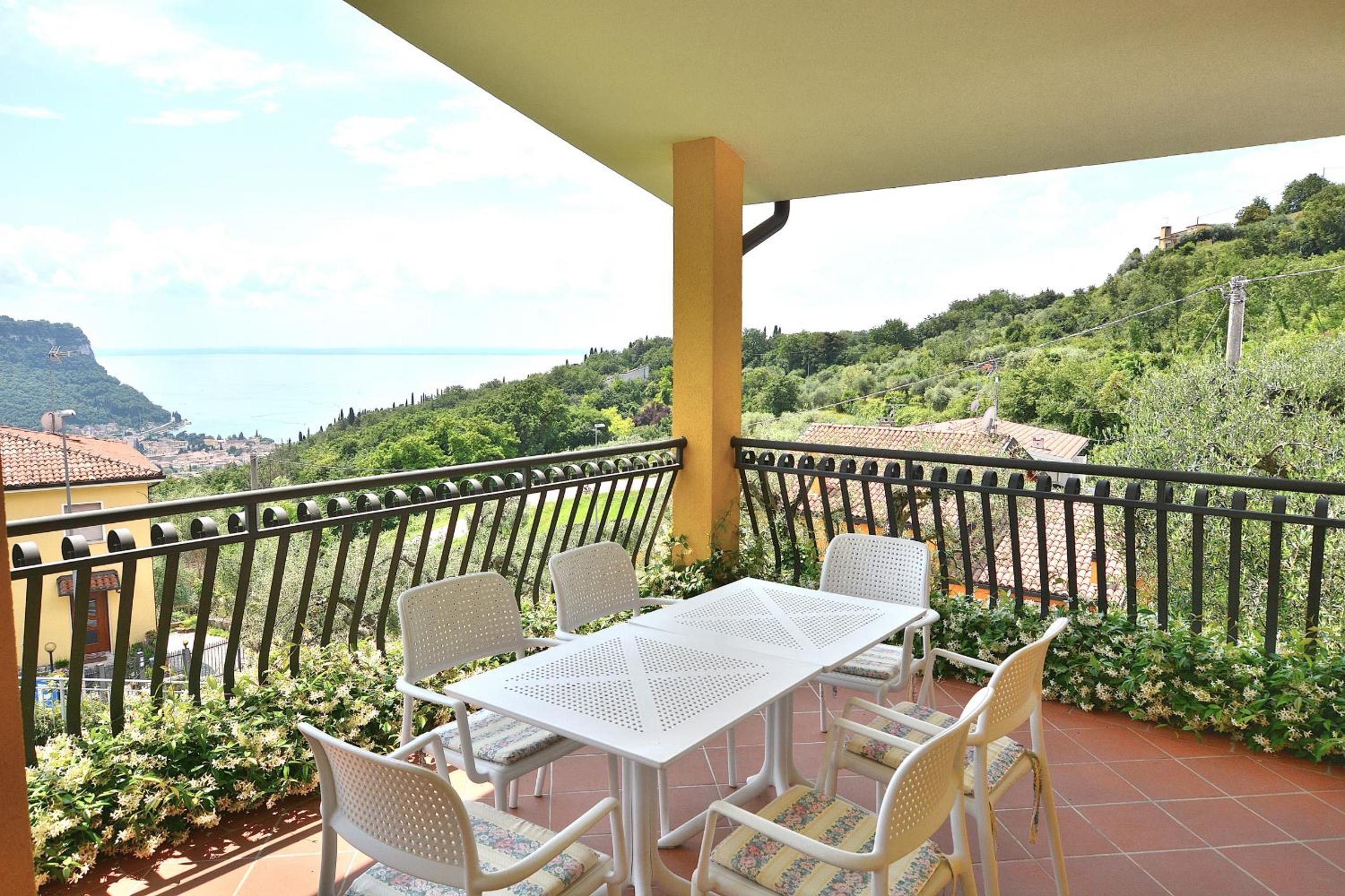 Orange Apartment In Marciaga di Costermano photo 3