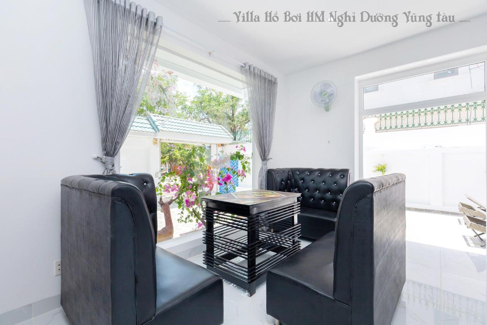 Villa GOLD DAY Hồ bơi BIDA KARAOKE view 2