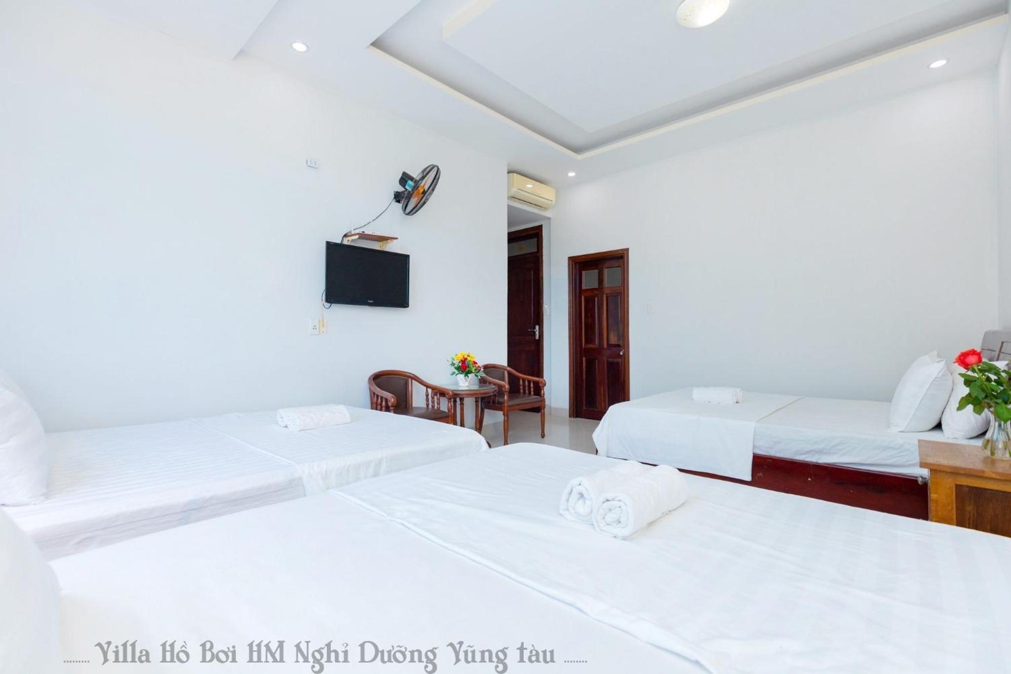 Villa GOLD DAY Hồ bơi BIDA KARAOKE view 3