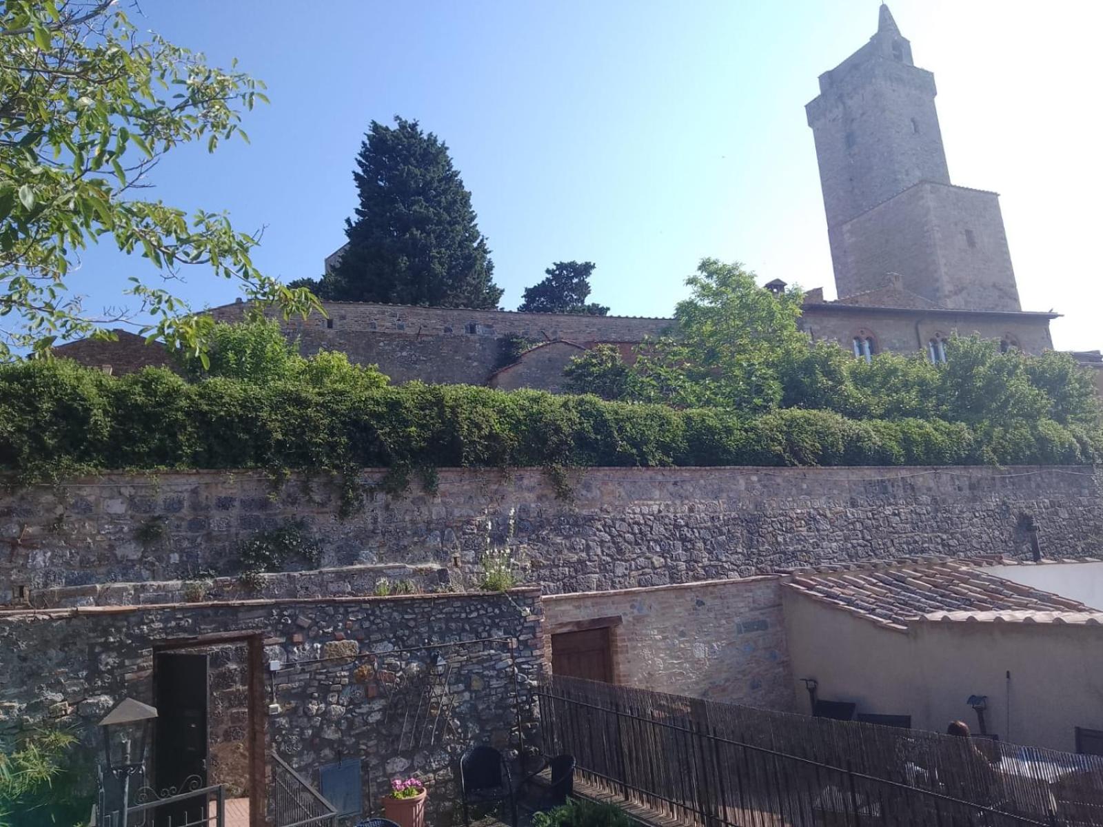 La Casina tra le Torri view 4