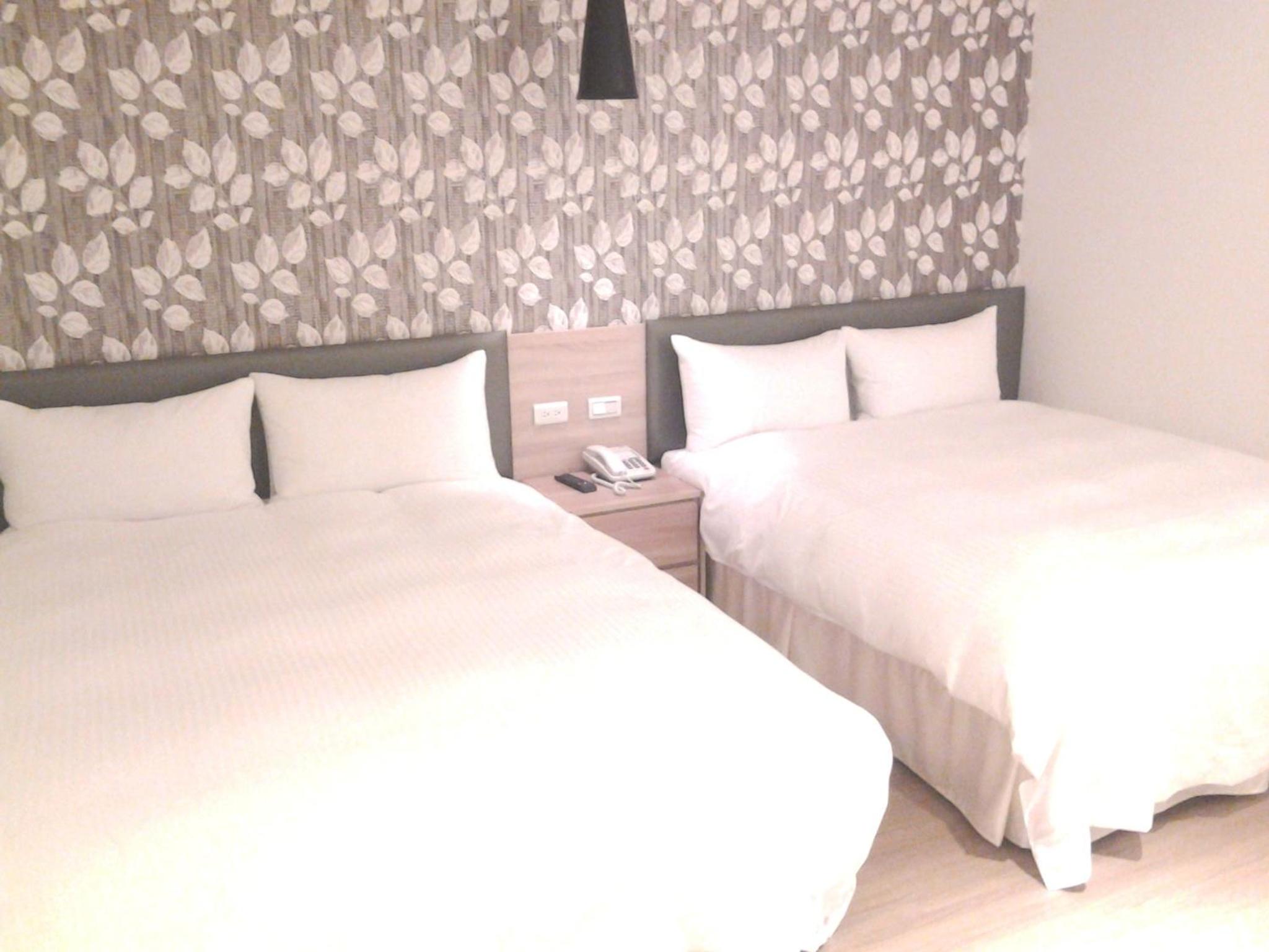 Queens Hotel II