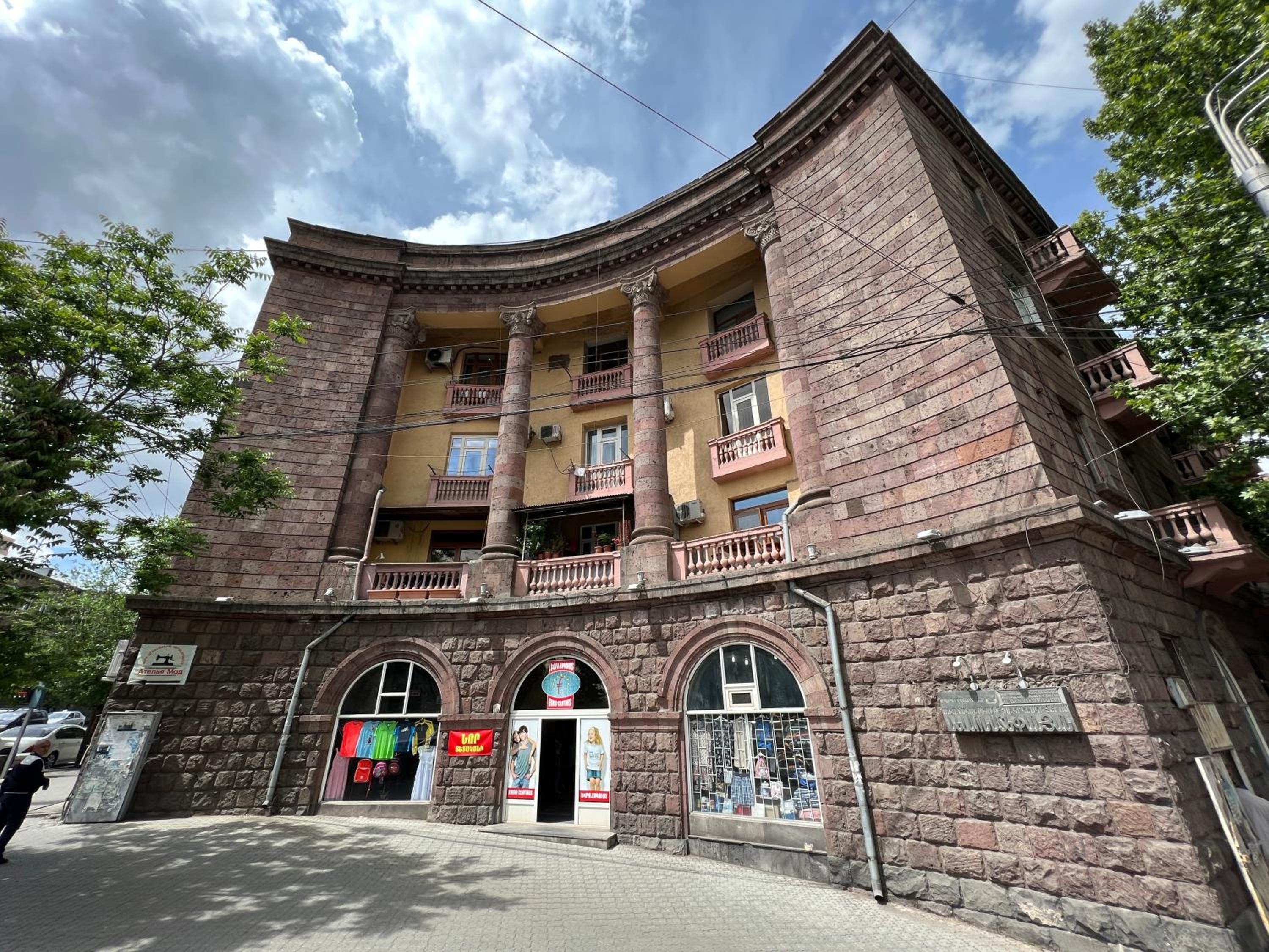 Mesrop Mashtots Avenue 3, 1 bedroom New Euro Renoavted, Modern apartment PR311
