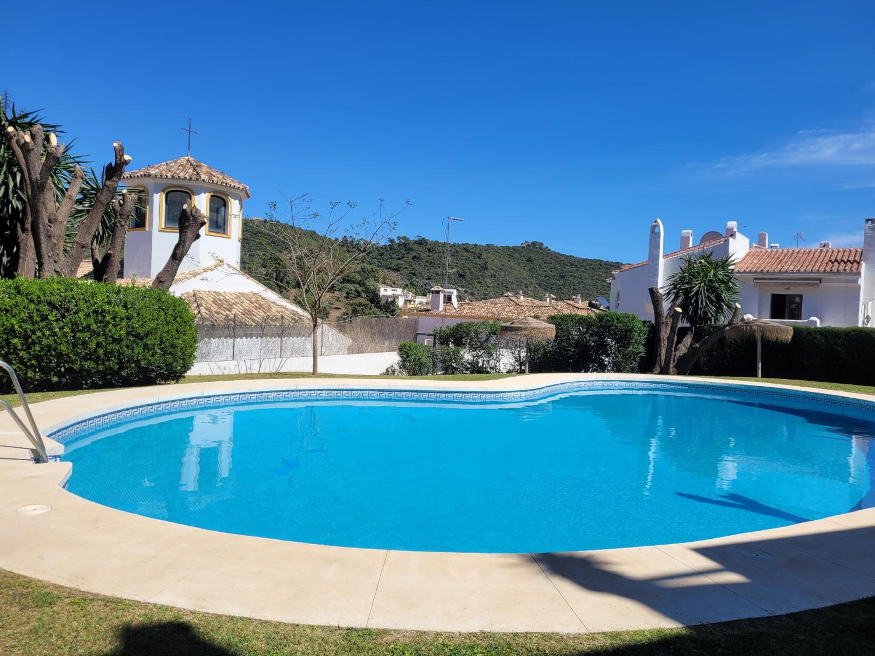 Hotel Benahavis Village Penthouse Apartment, 2 Bedrooms, Stunning Views, Swimming Pool !! - Image 1