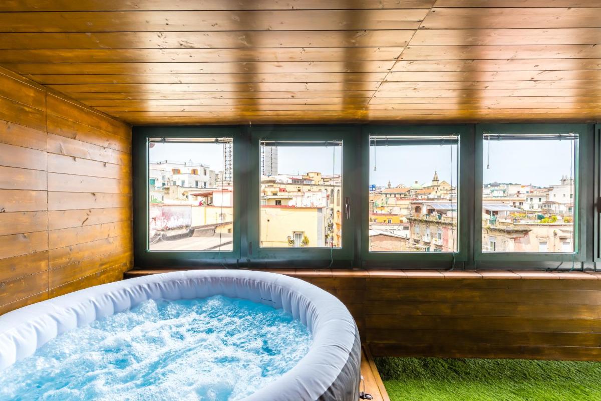 Jacuzzi on the rooftop by Wonderful Italy
