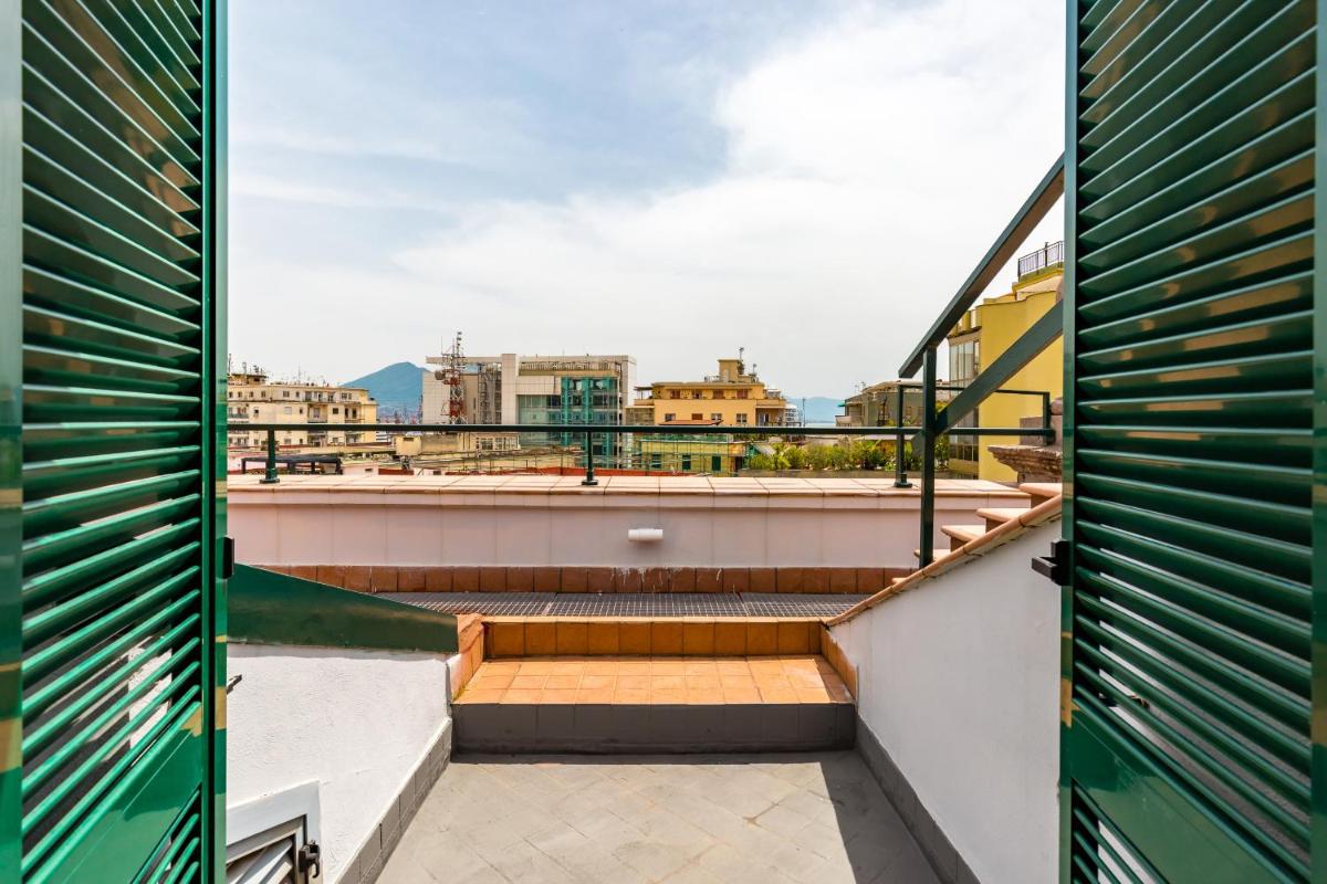 Jacuzzi on the rooftop by Wonderful Italy
