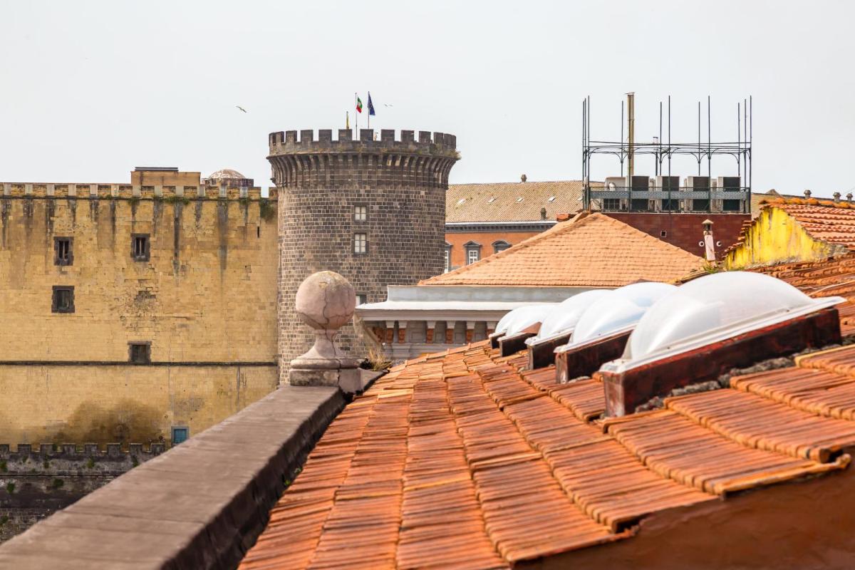 Jacuzzi on the rooftop by Wonderful Italy