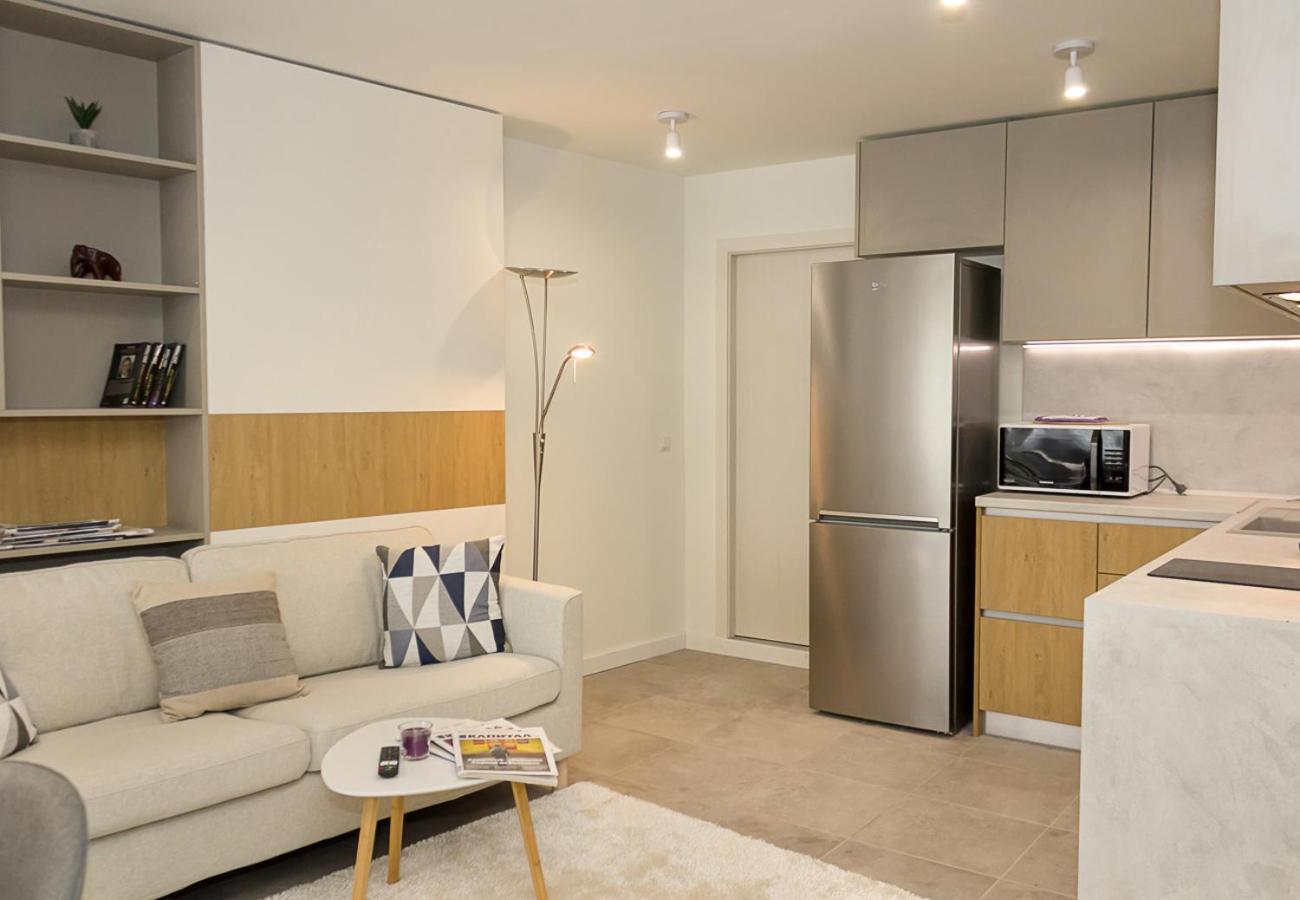 Sea Garden Varna - 2BD Flats with Desk & Balcony
