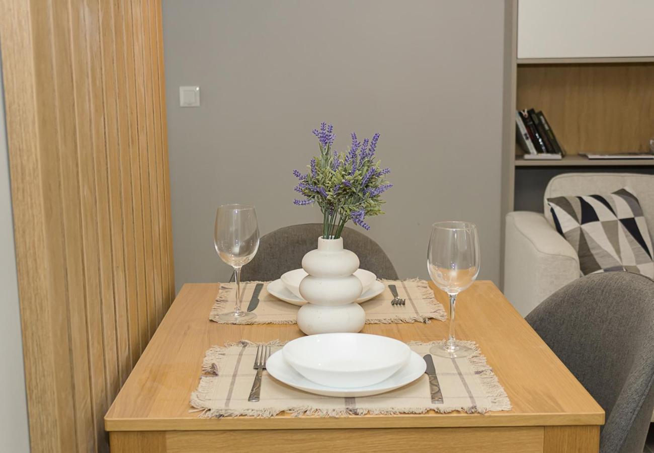 Sea Garden Varna - 2BD Flats with Desk & Balcony