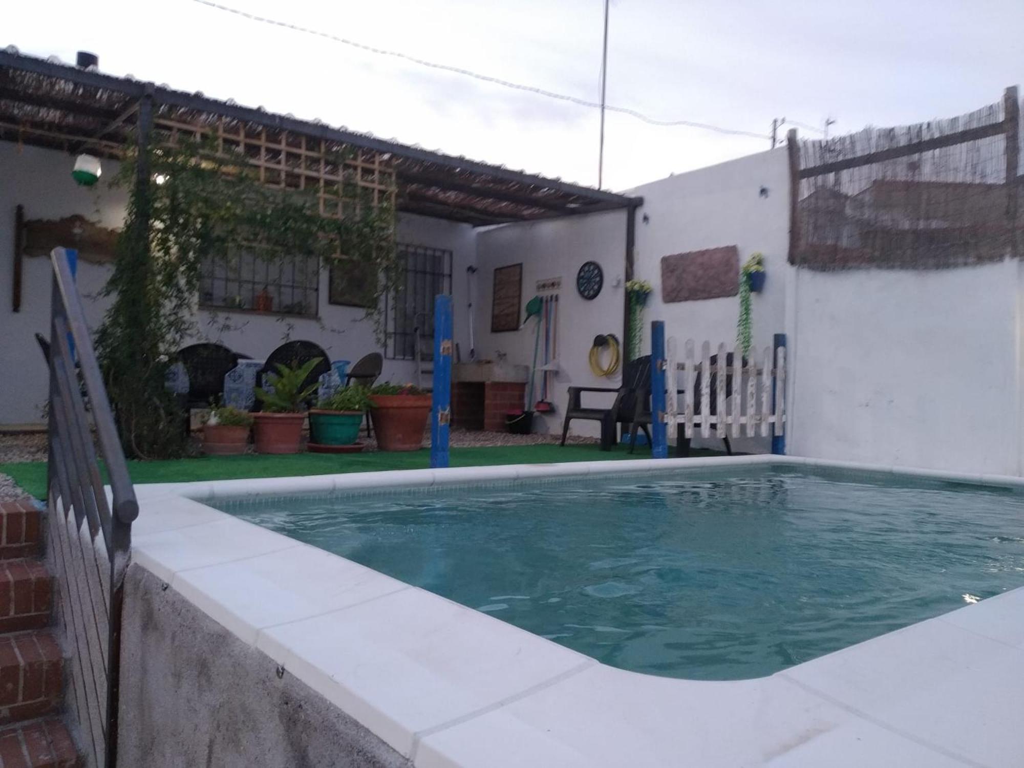 Granja Colibrí,con piscina