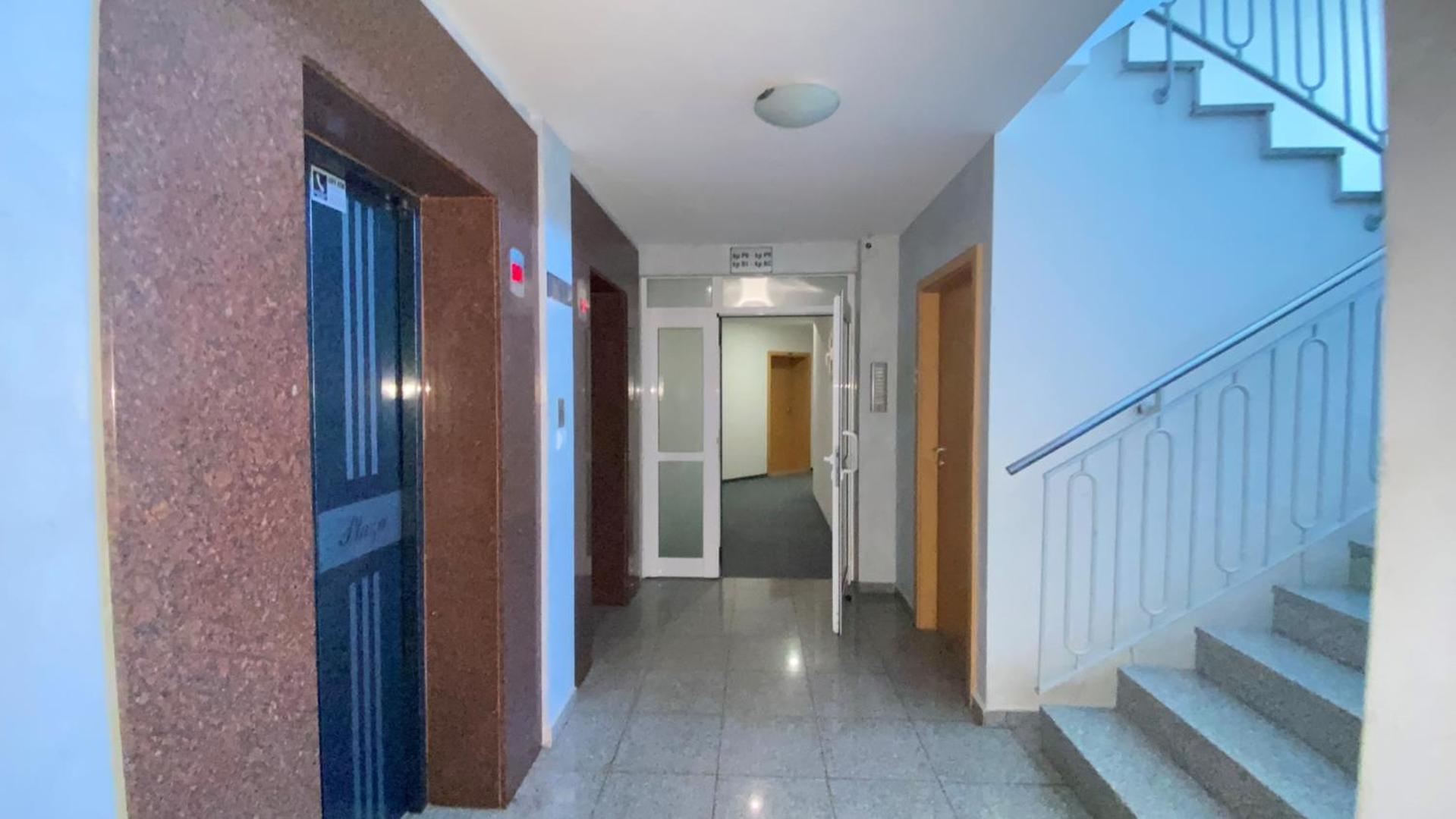 Bratanov Central Plaza apartments