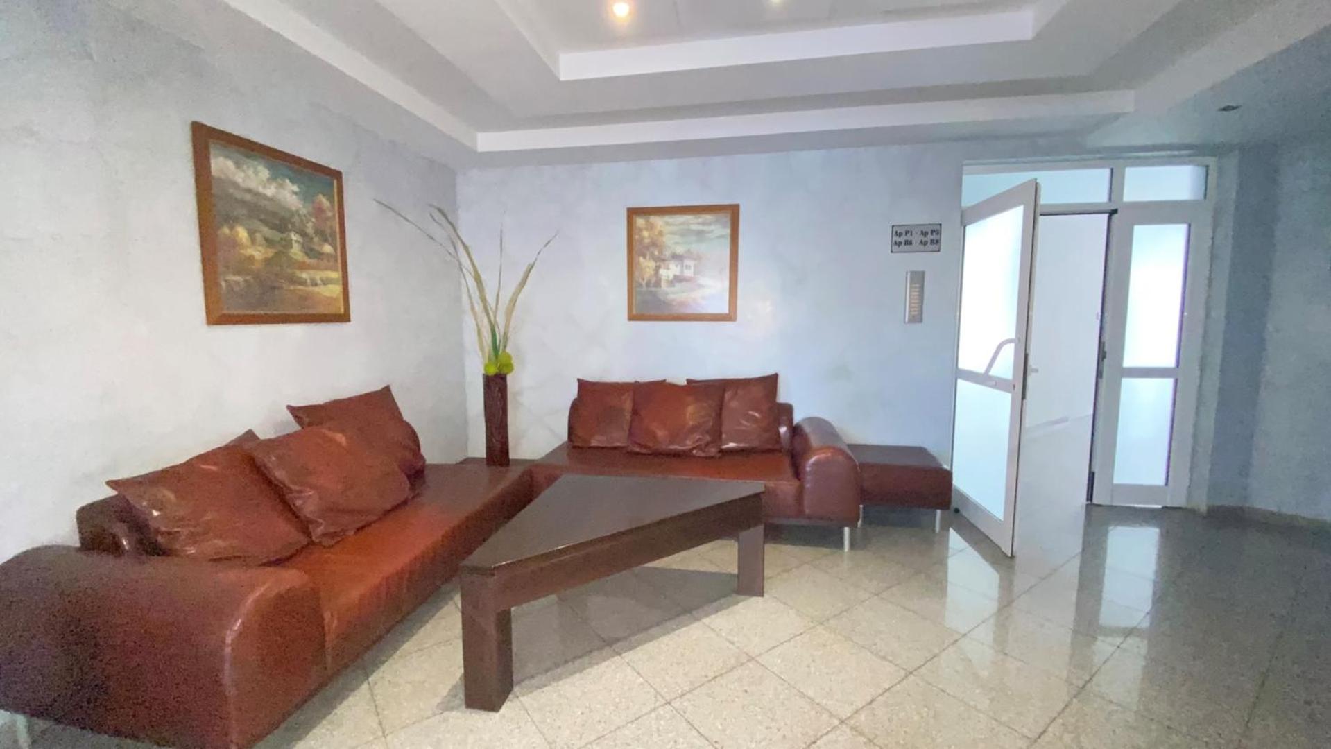 Bratanov Central Plaza apartments