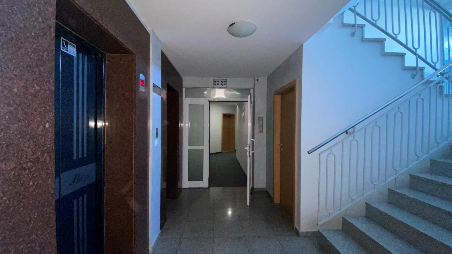 Bratanov Central Plaza apartments
