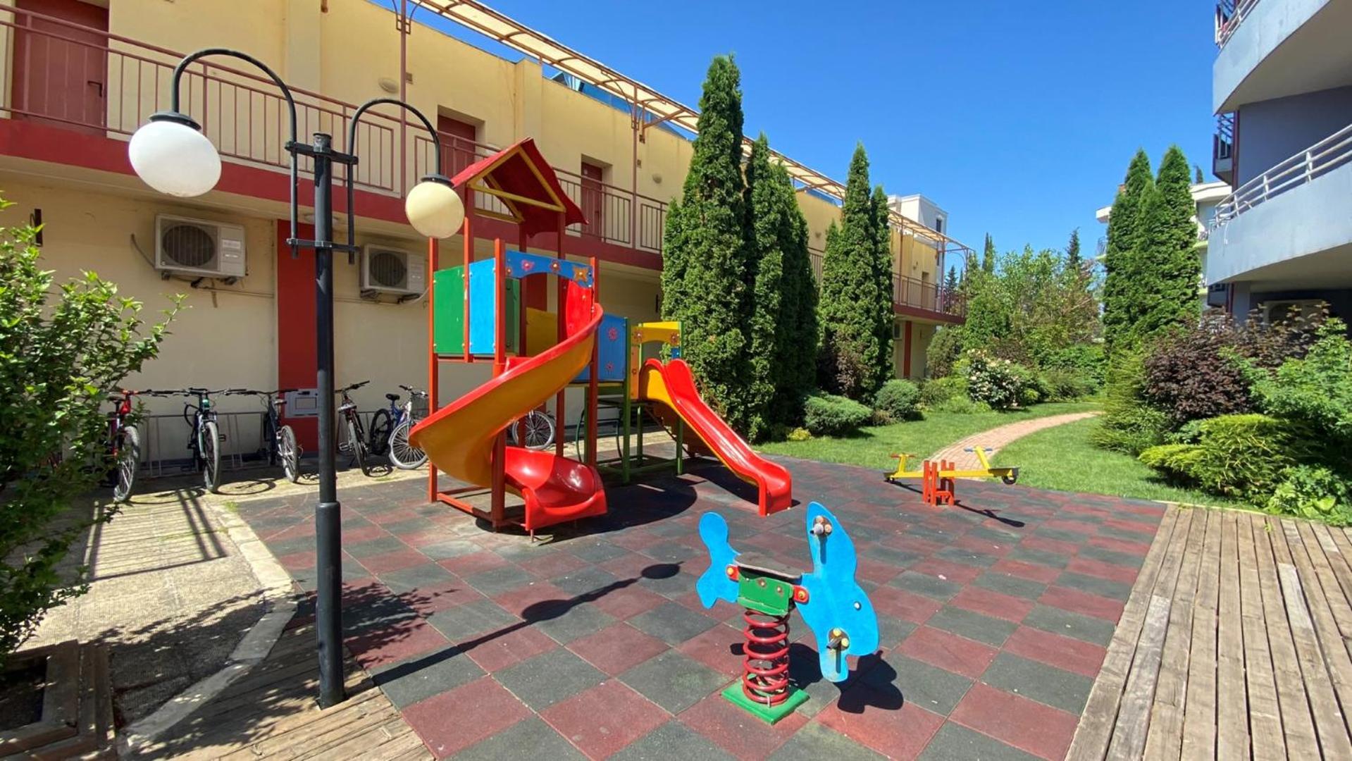 Bratanov Central Plaza apartments