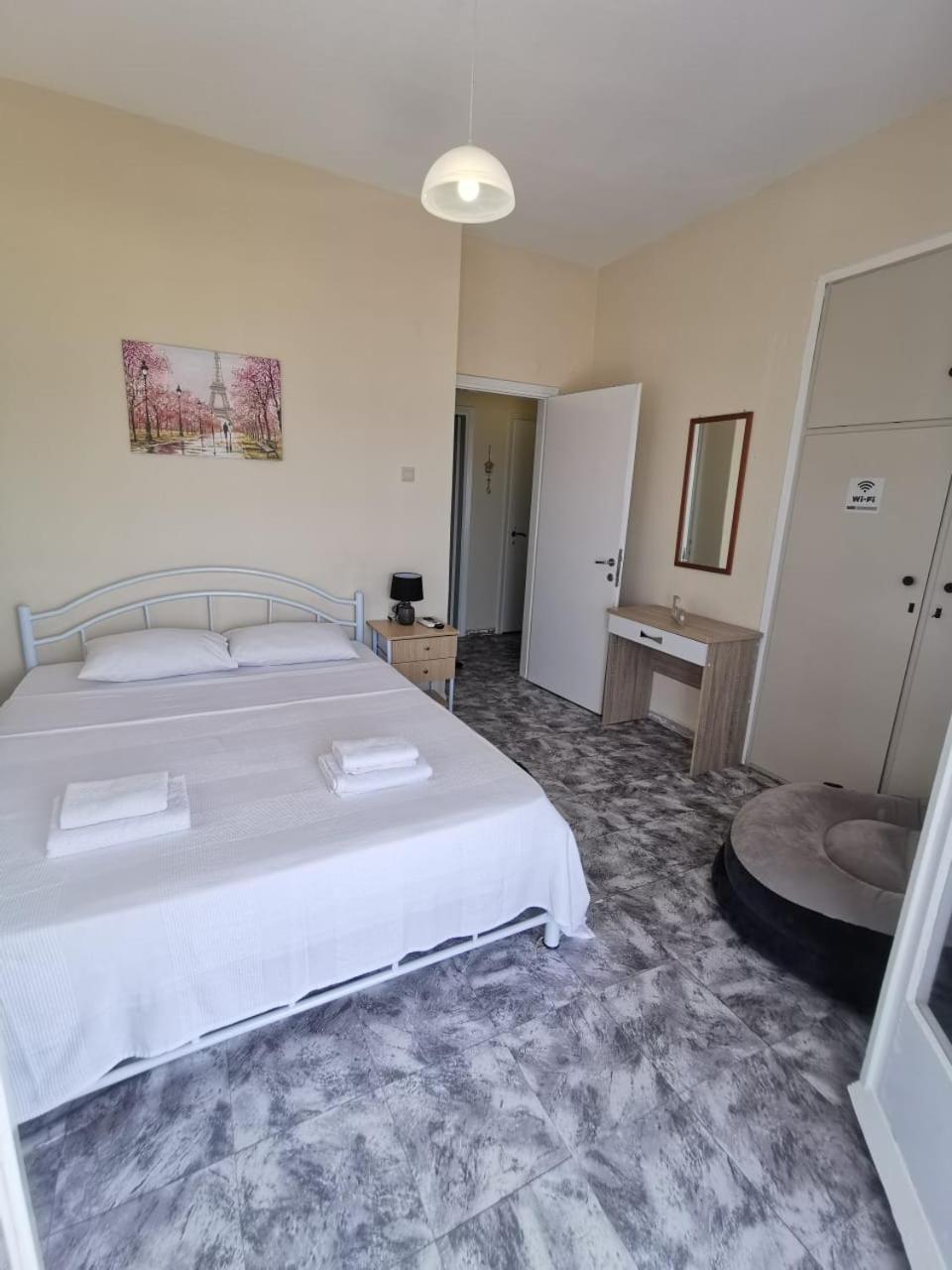 Greekhome Seaside Apartment photo 3