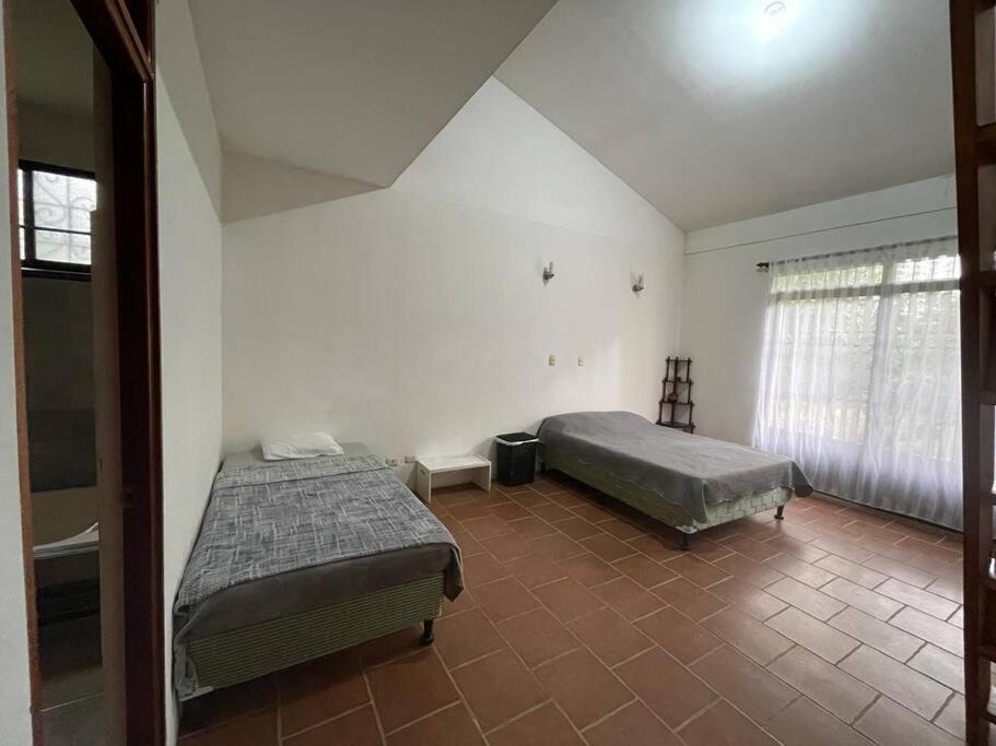 Casa Dulce Nombre