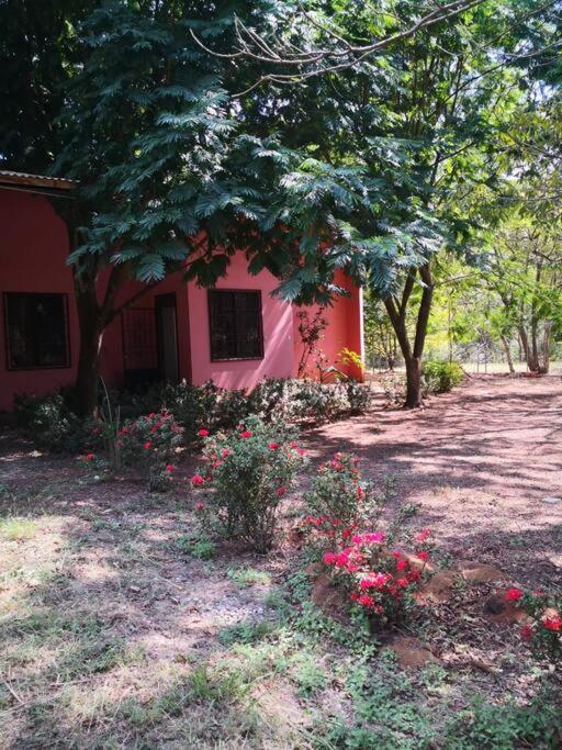 Casa Dulce Nombre