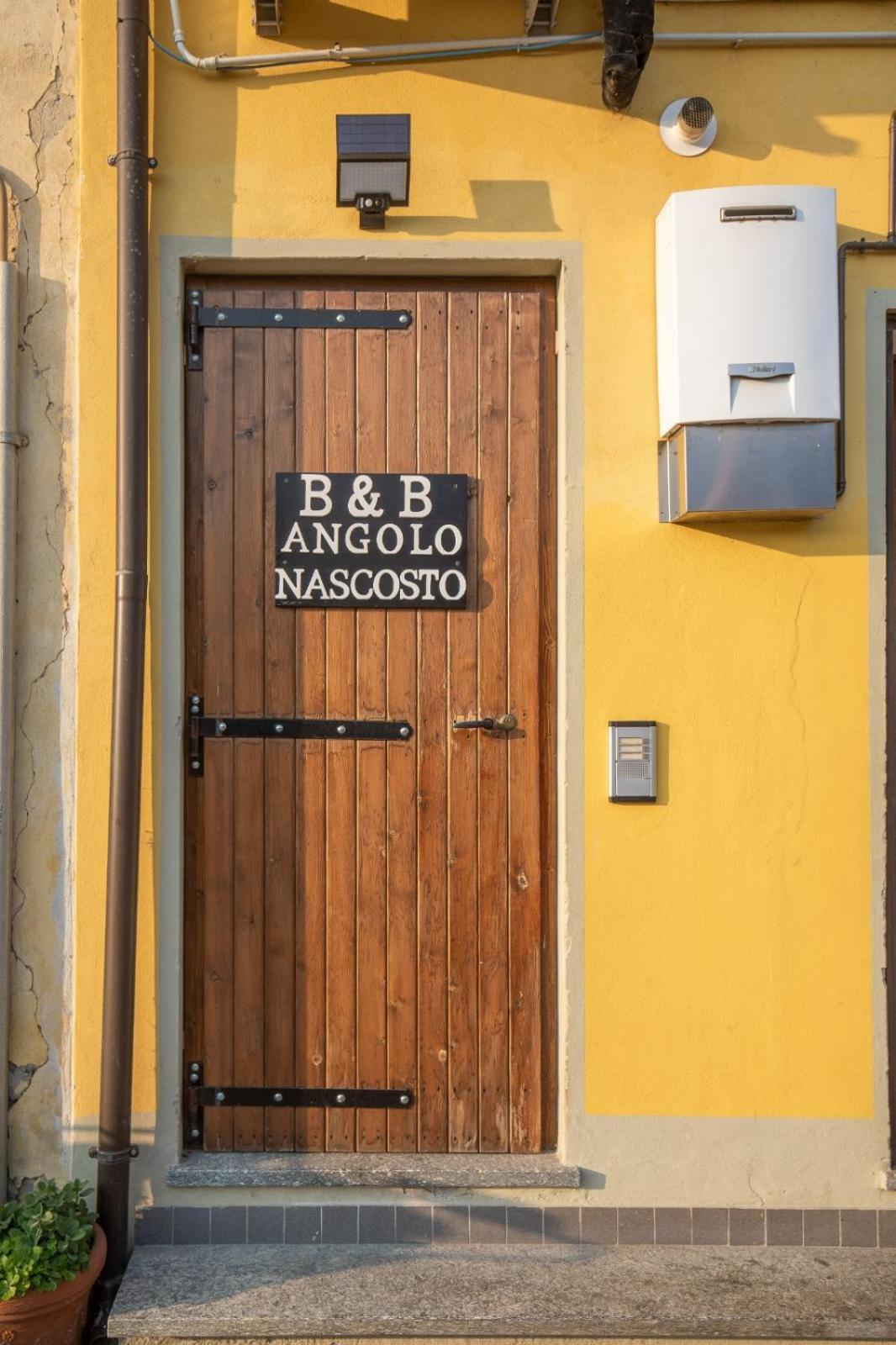 Angolo Nascosto Apartments