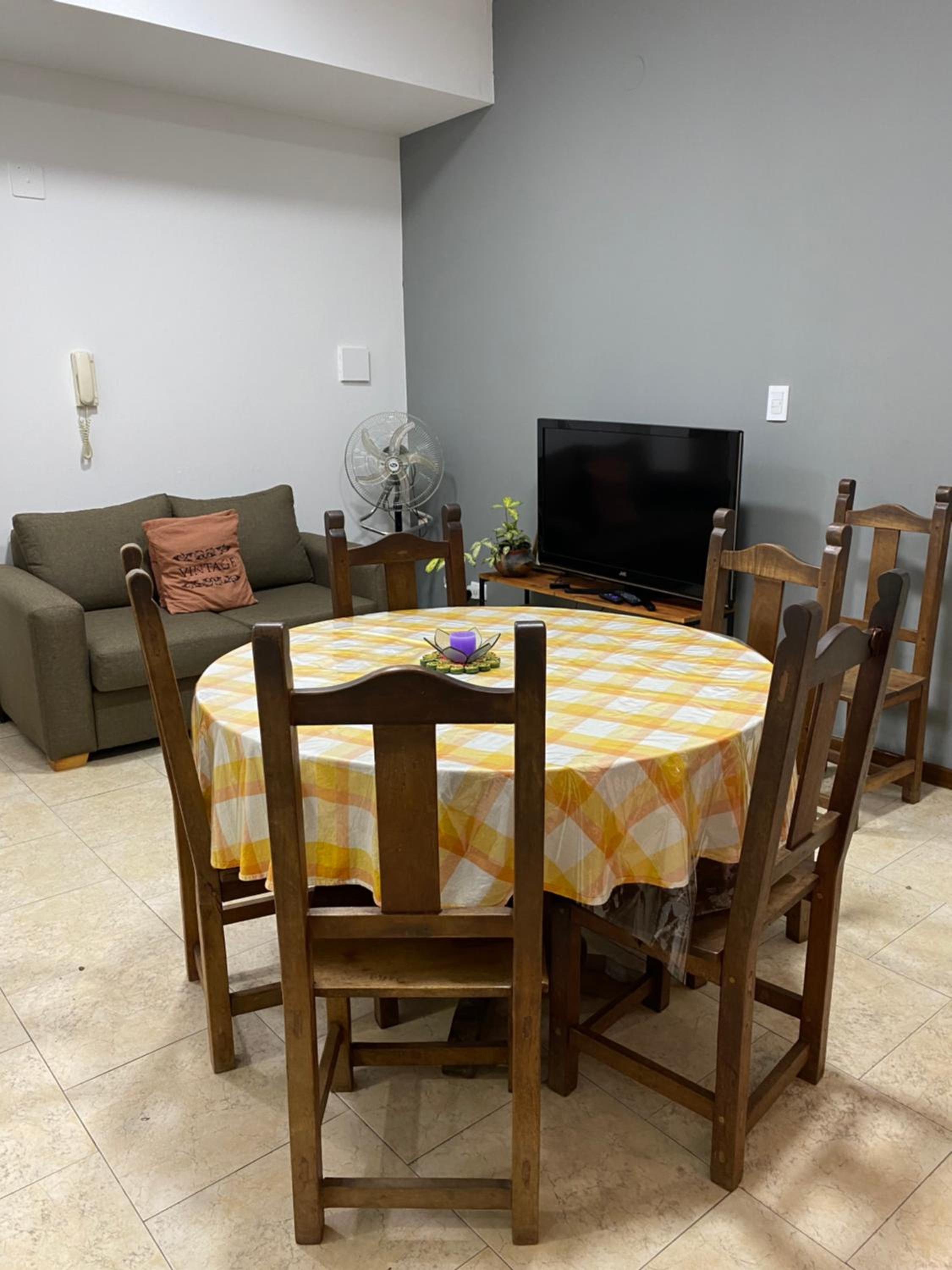 Excelente y amplio dpto 3 dormitorios c cochera privada