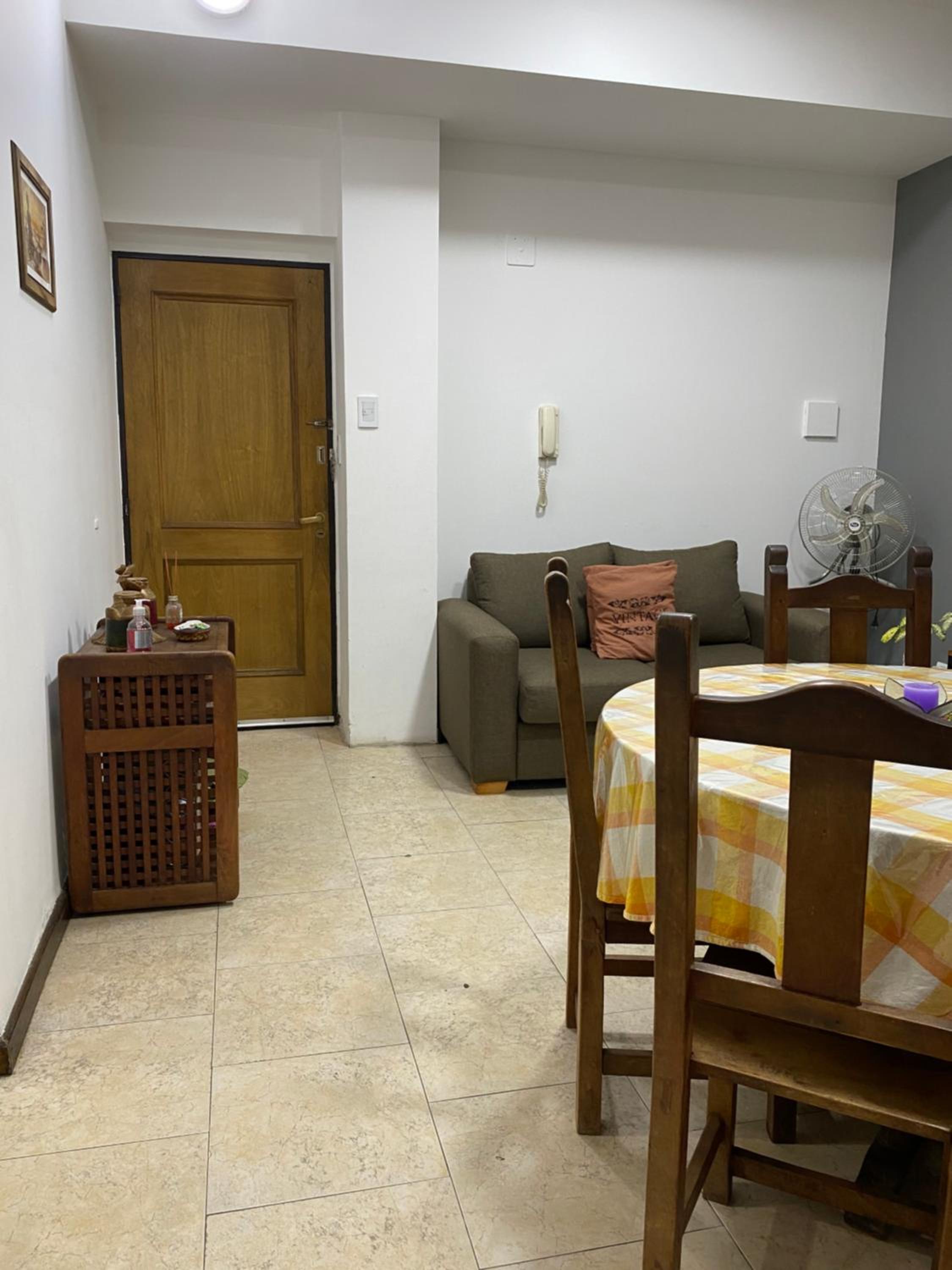 Excelente y amplio dpto 3 dormitorios c cochera privada