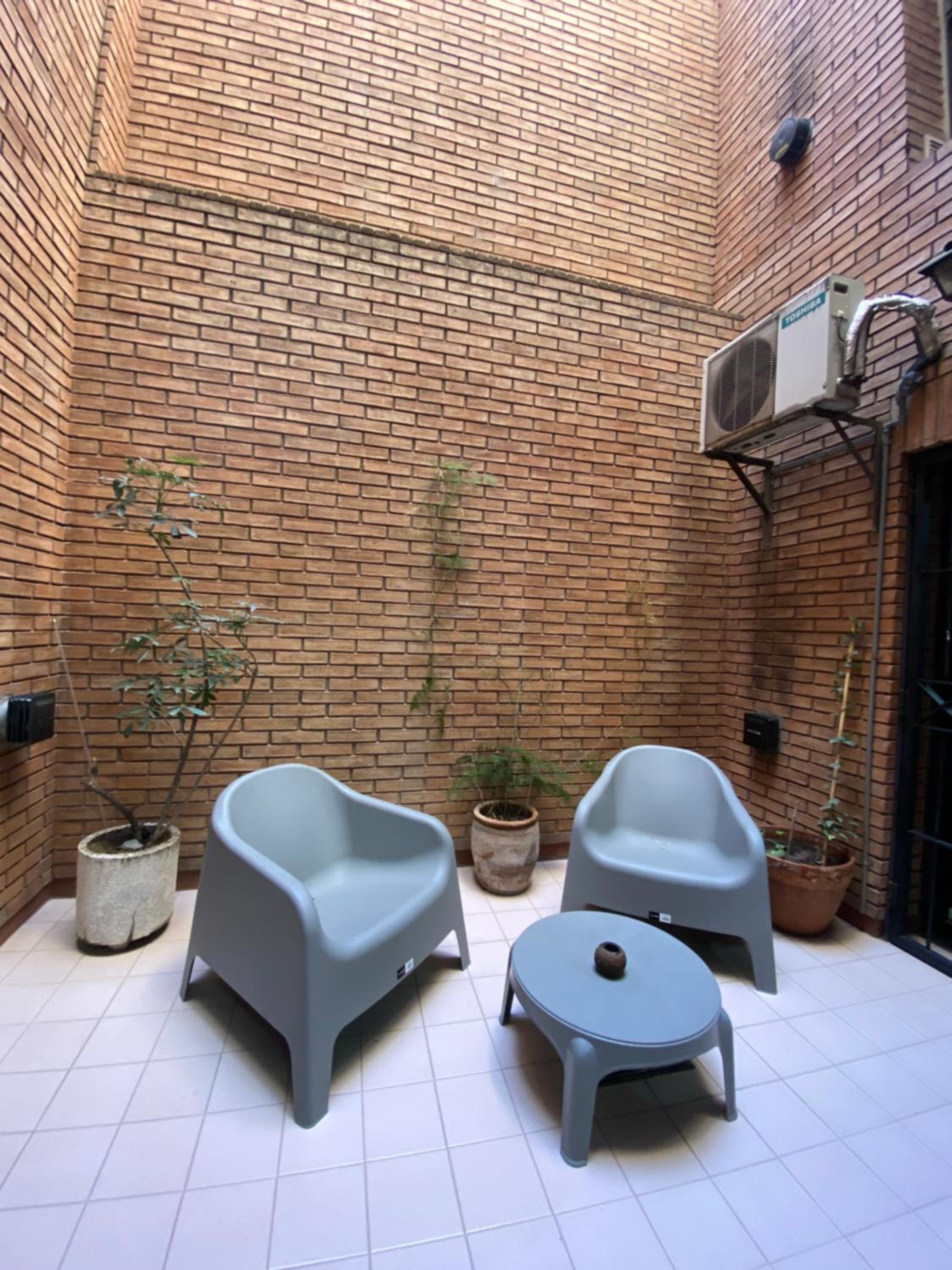 Excelente y amplio dpto 3 dormitorios c cochera privada