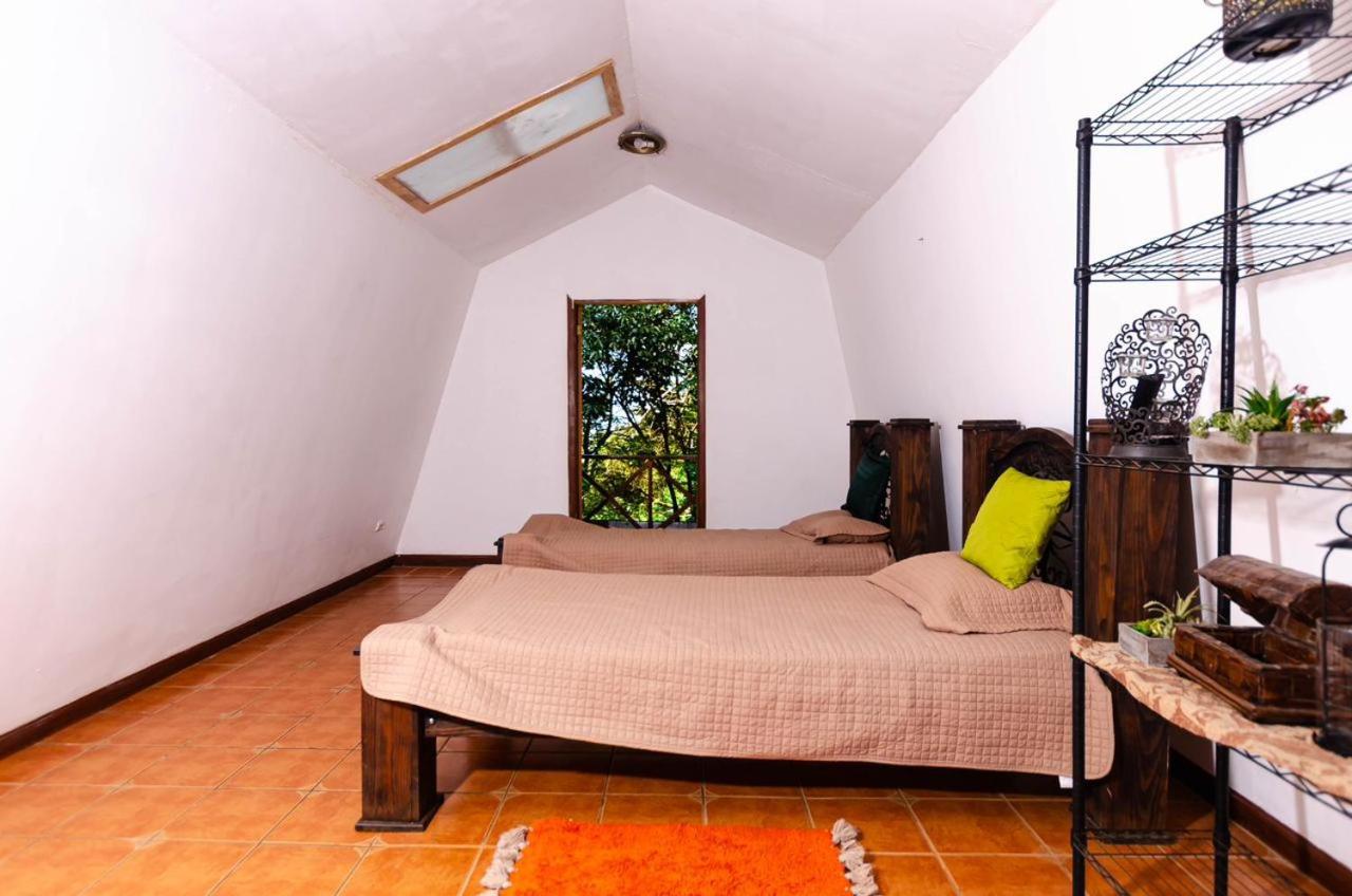 Cabañas Lunas del Poás