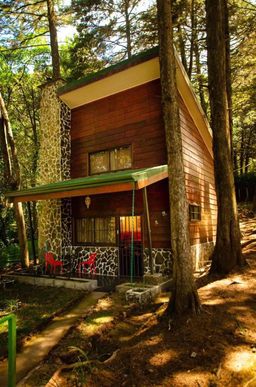 Cabañas Lunas del Poás