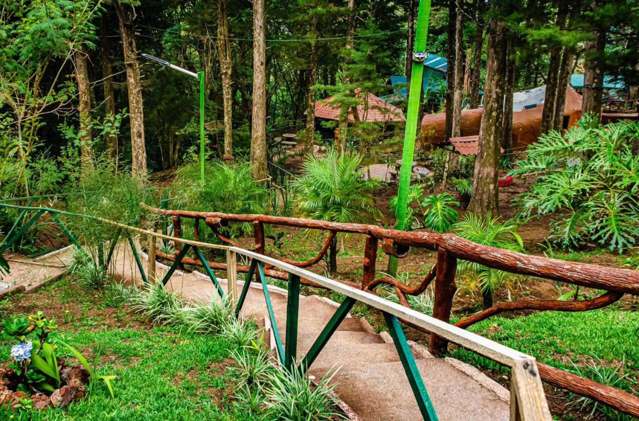 Cabañas Lunas del Poás