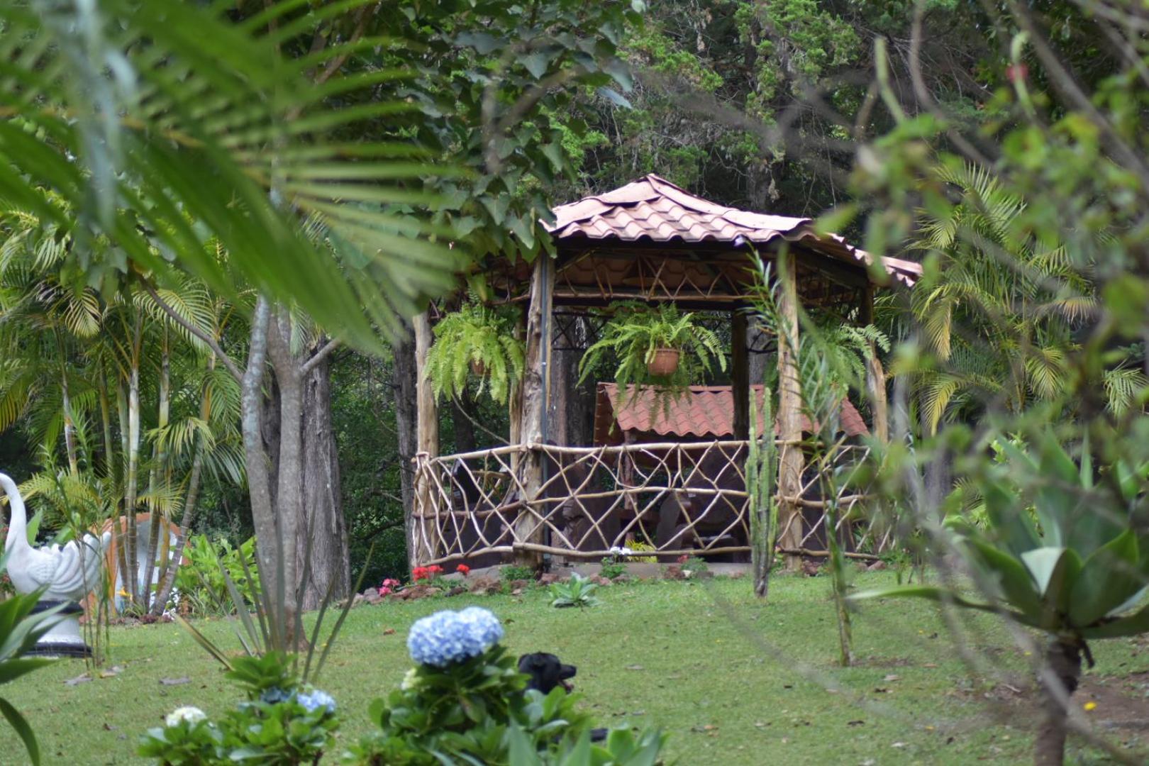 Cabañas Lunas del Poás