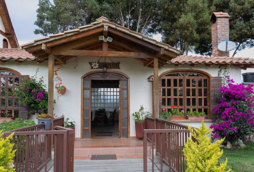 Hermoso Chalet Edelweiss en Guasca