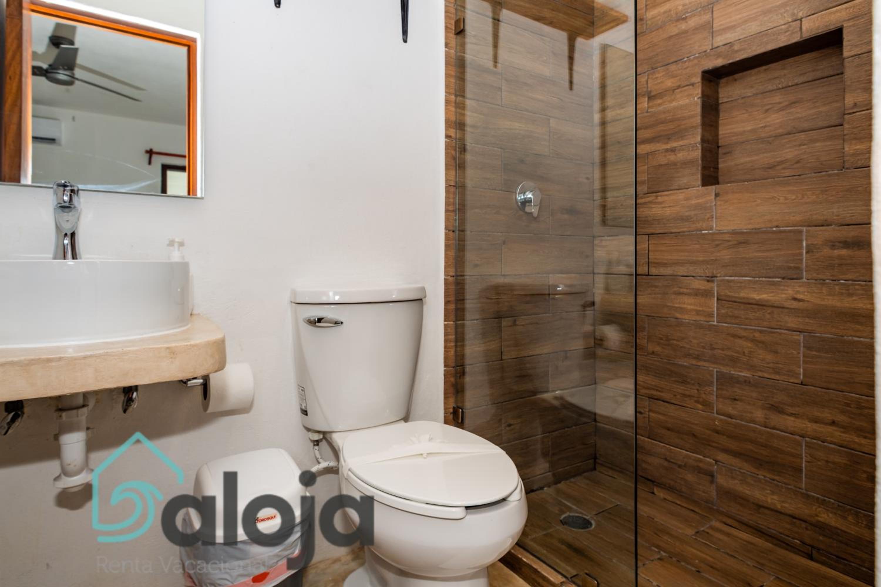 VIca Guest House Cancun - By Aloja RV — photo 67
