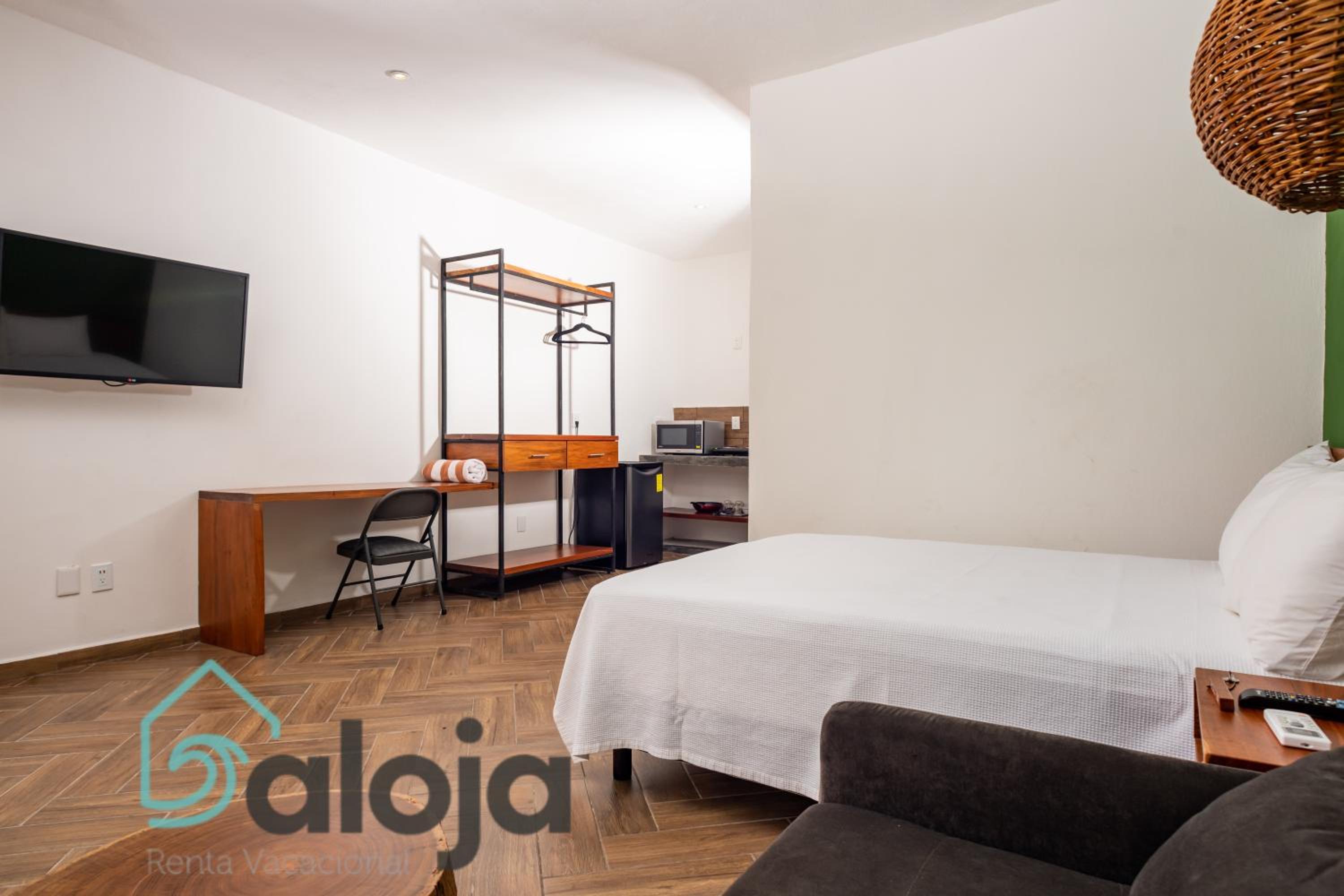 VIca Guest House Cancun - By Aloja RV — photo 32