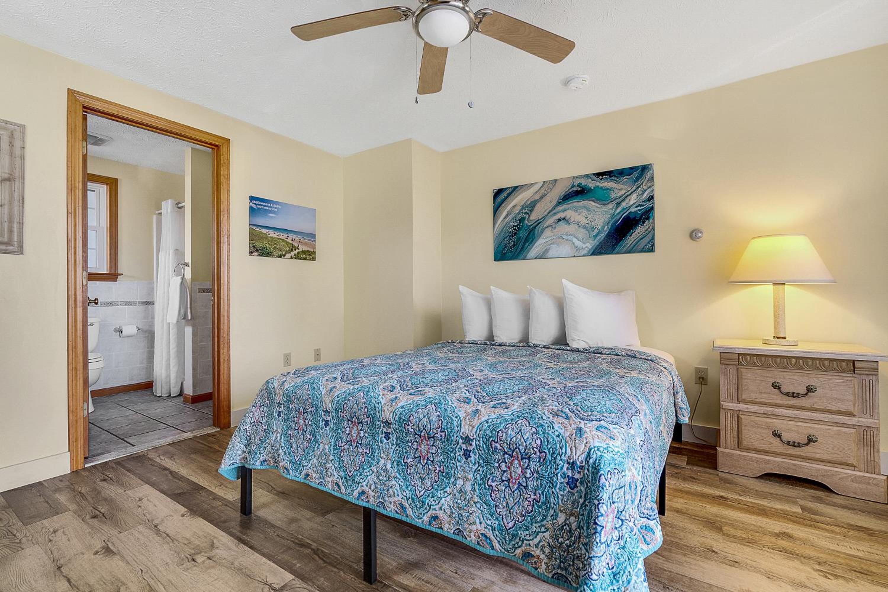 Abellona Inn & Suites