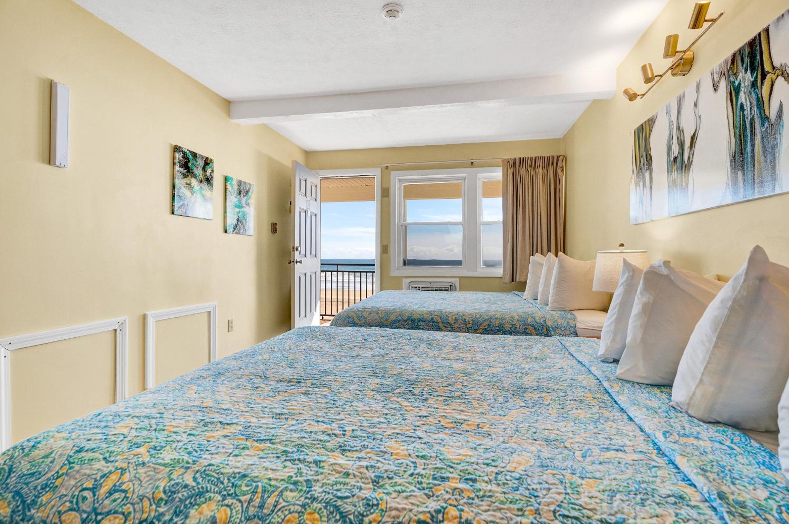 Abellona Inn & Suites