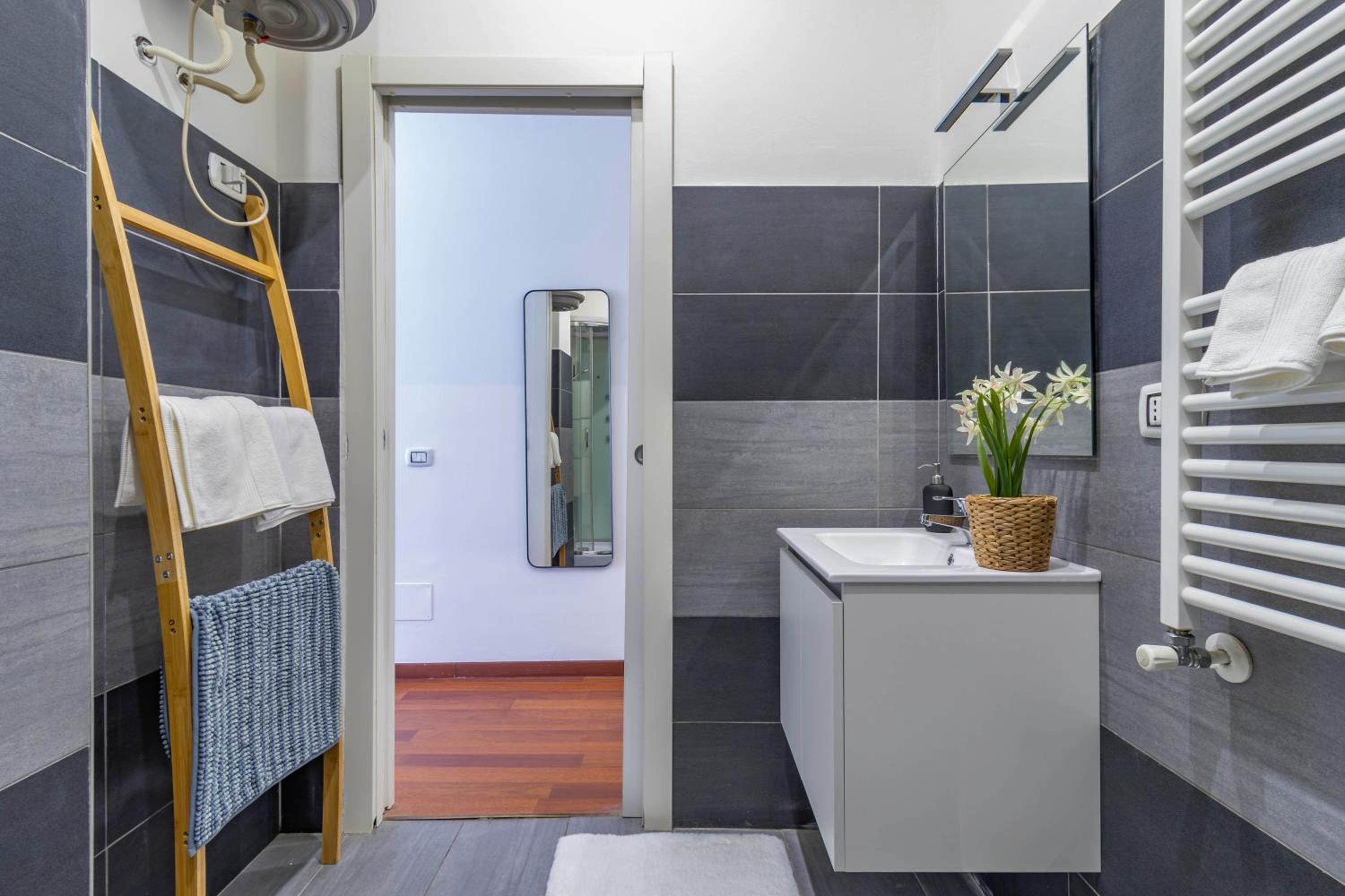 Stradivarius House - Carozzi Apartments