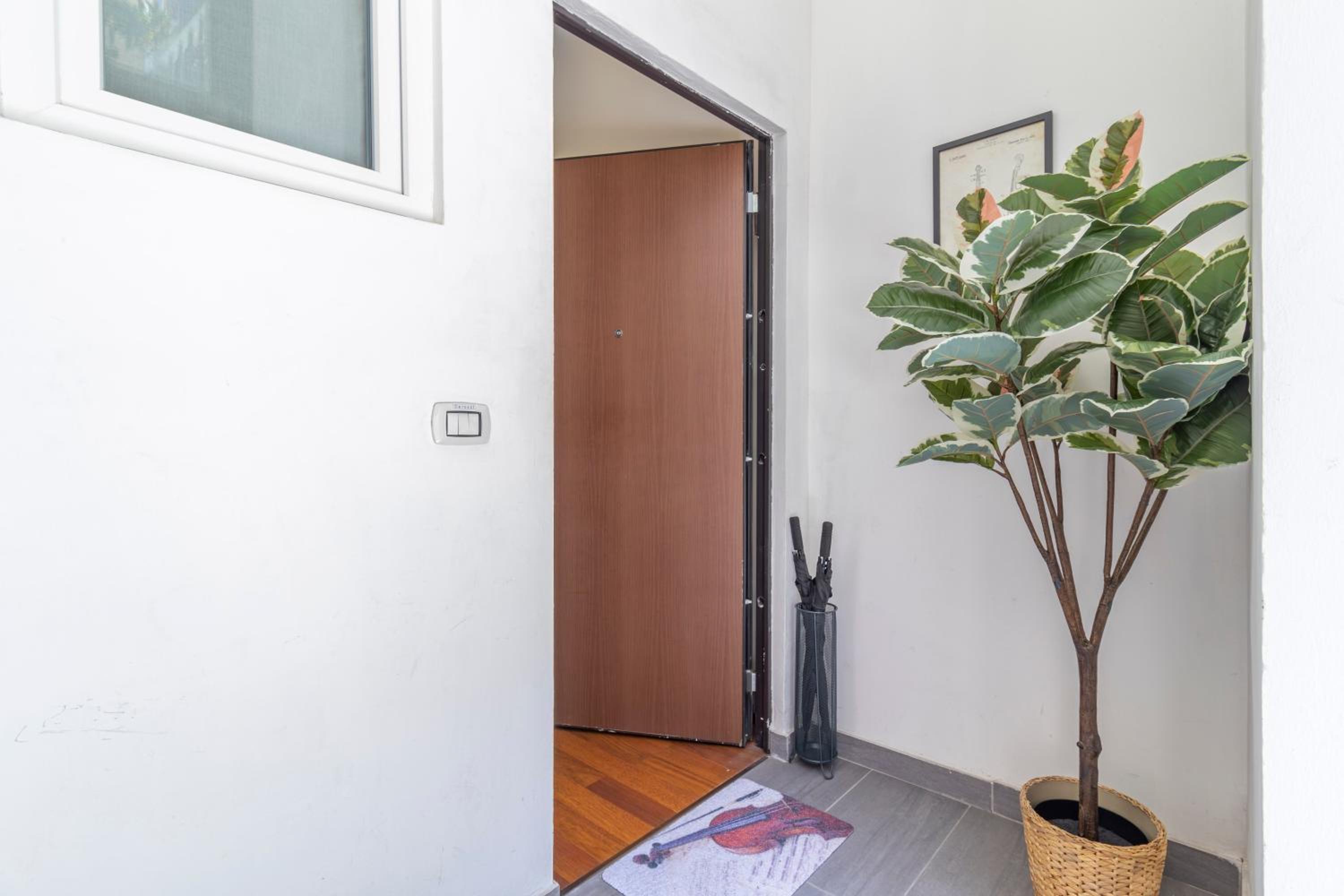 Stradivarius House - Carozzi Apartments