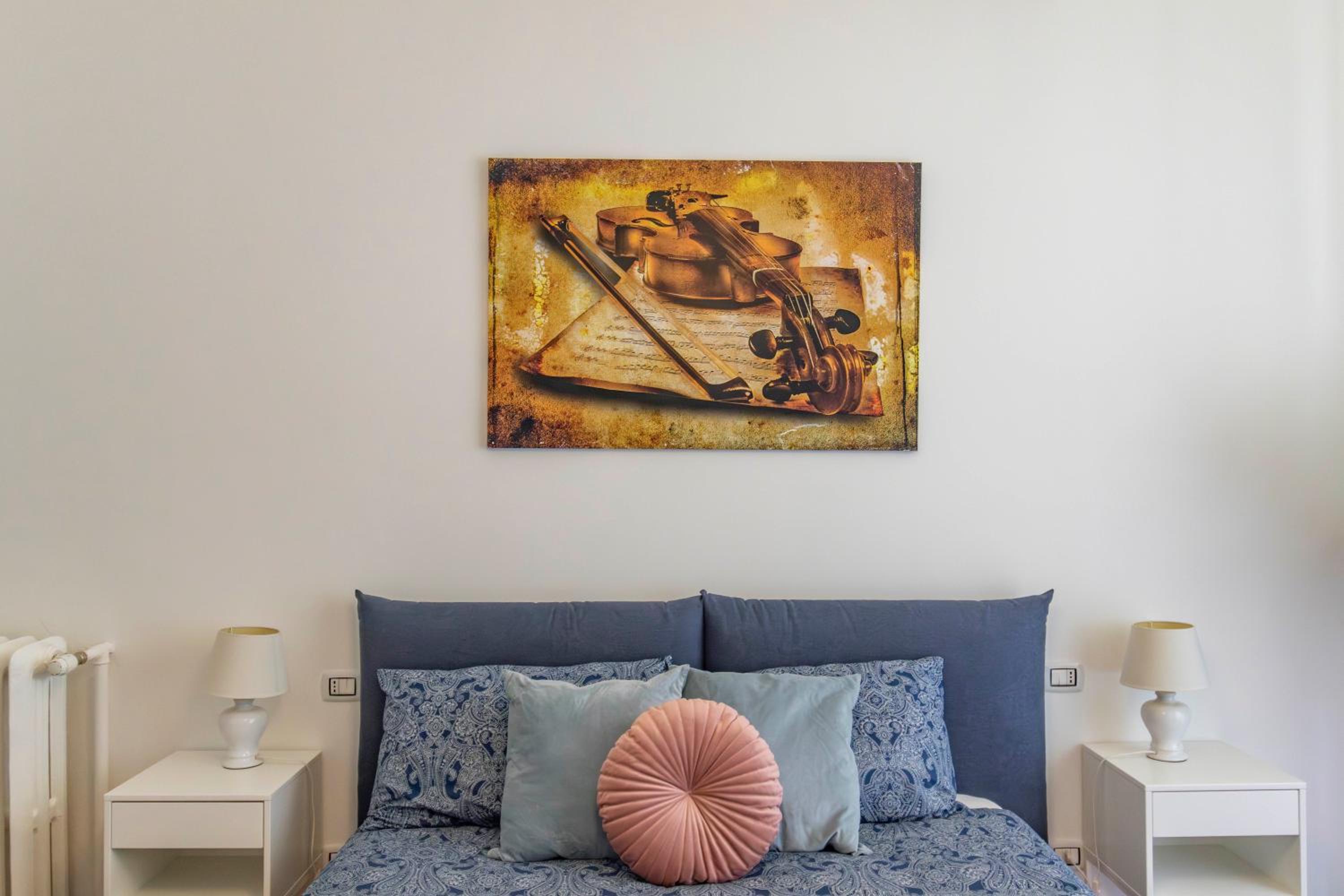 Stradivarius House - Carozzi Apartments