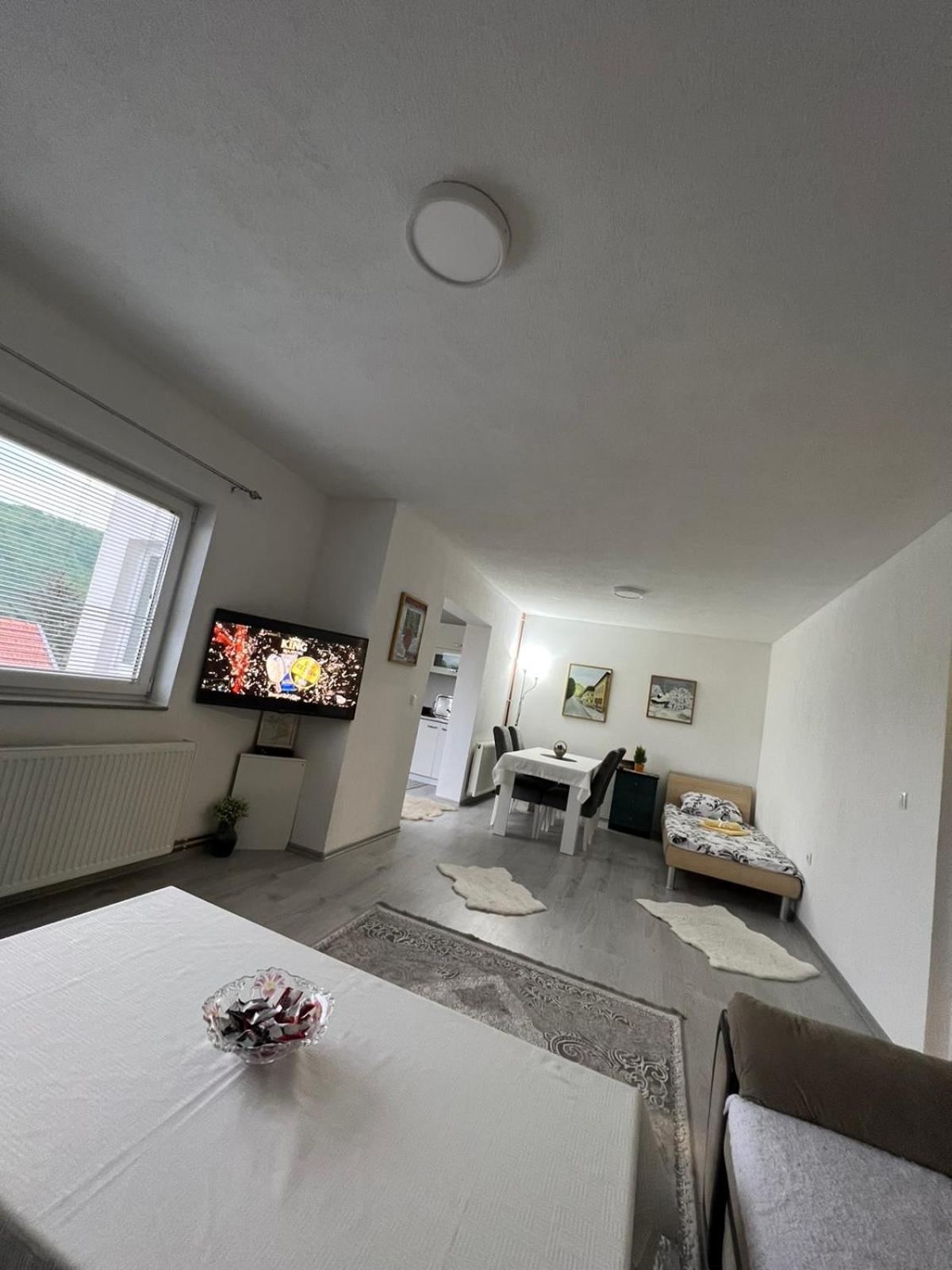 Apartman Royal sa GARAŽOM i KLIMOM