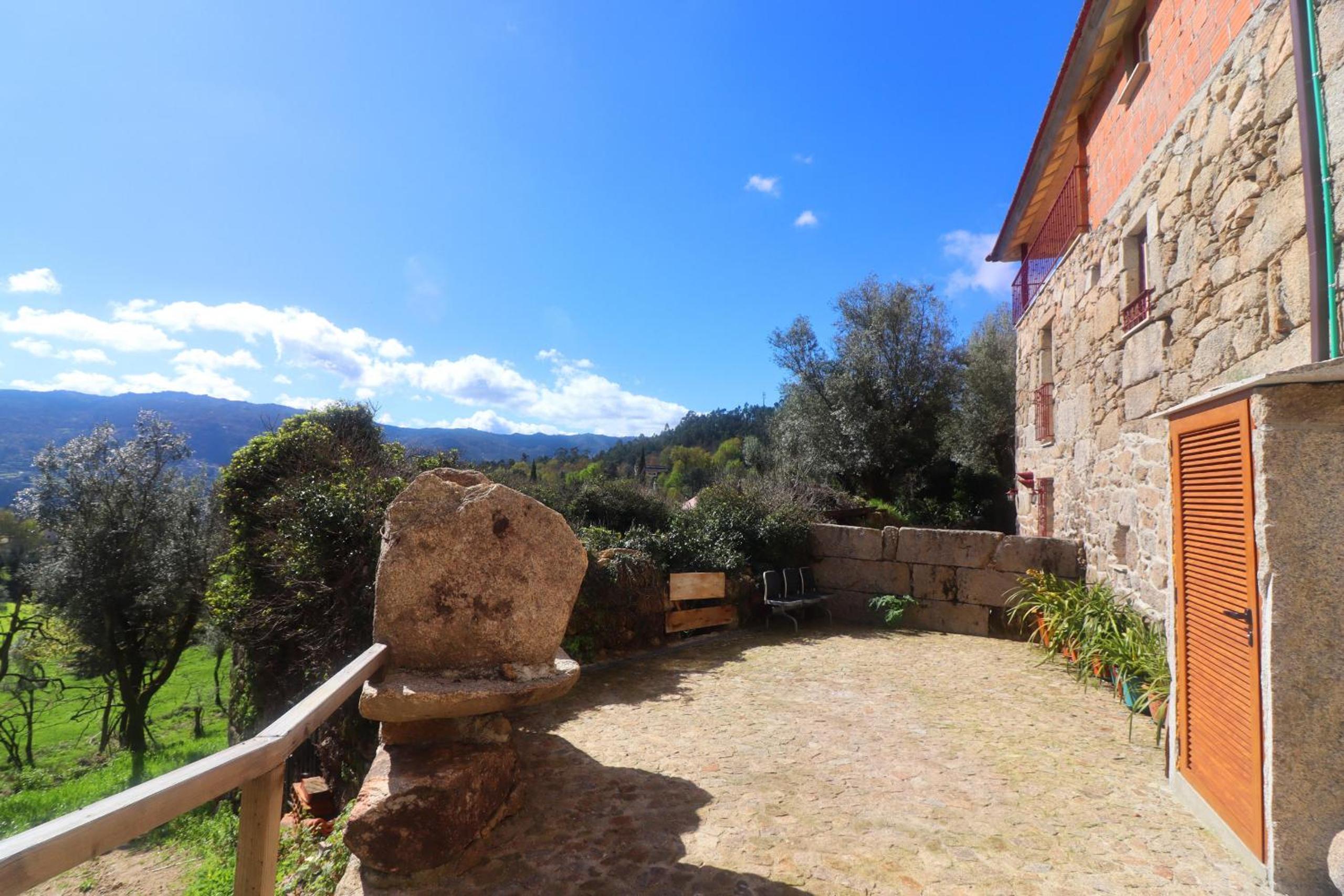 Casa dos Meões by Gerês Casas view 3