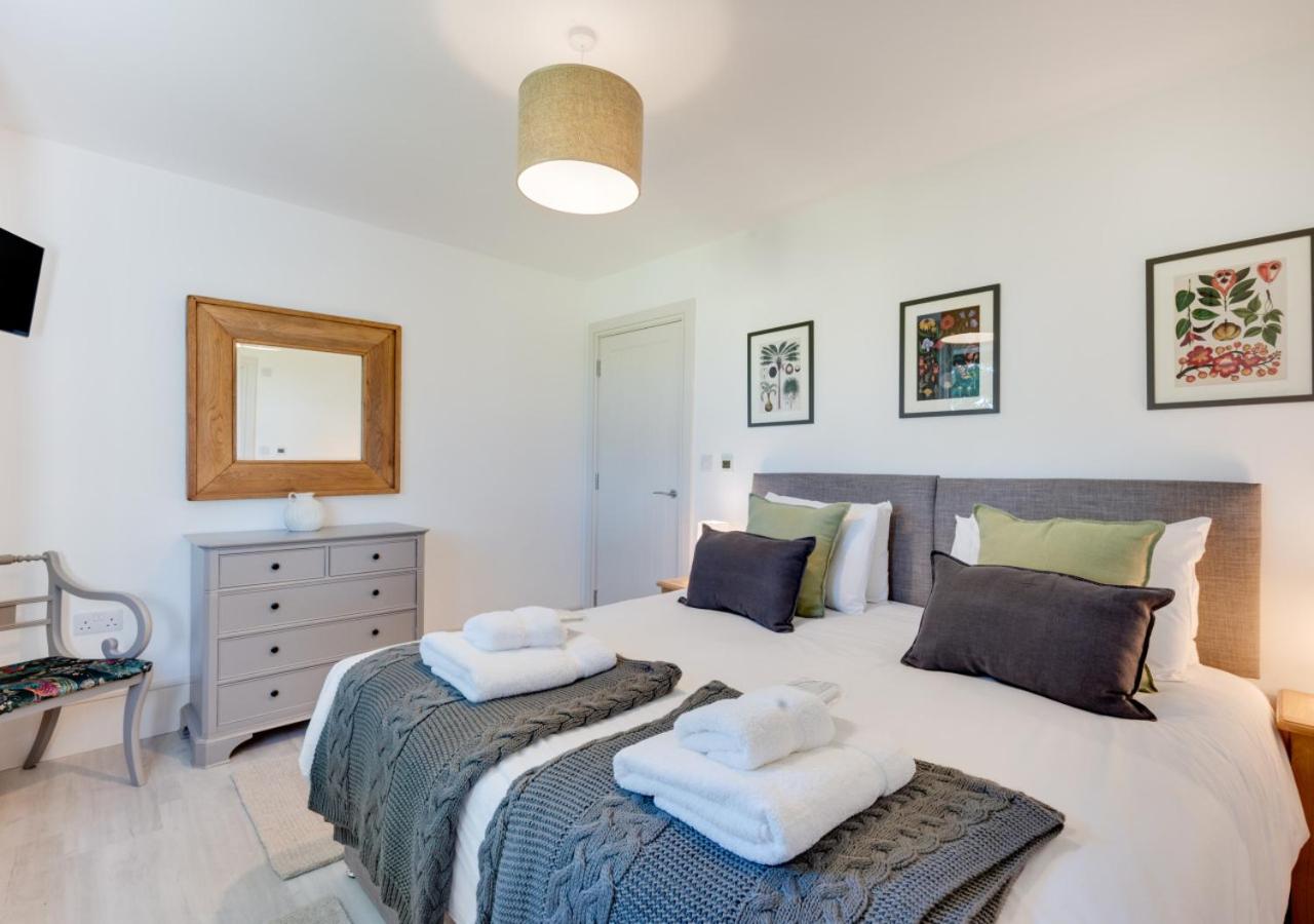 5 Bed in Briston oc-2304