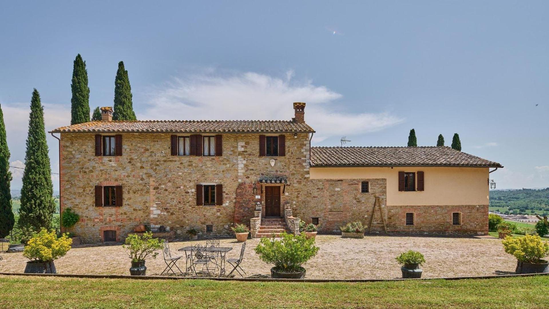 Casale Conte Jacopo 10