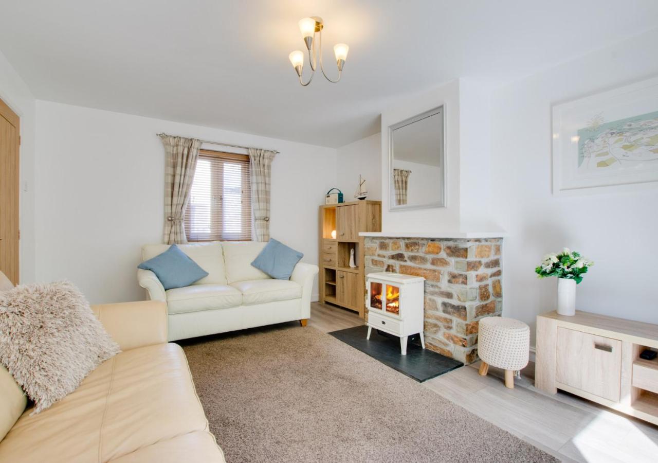 2 Bed in Padstow oc-p00481