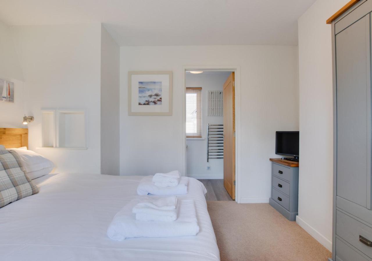 2 Bed in Padstow oc-p00481
