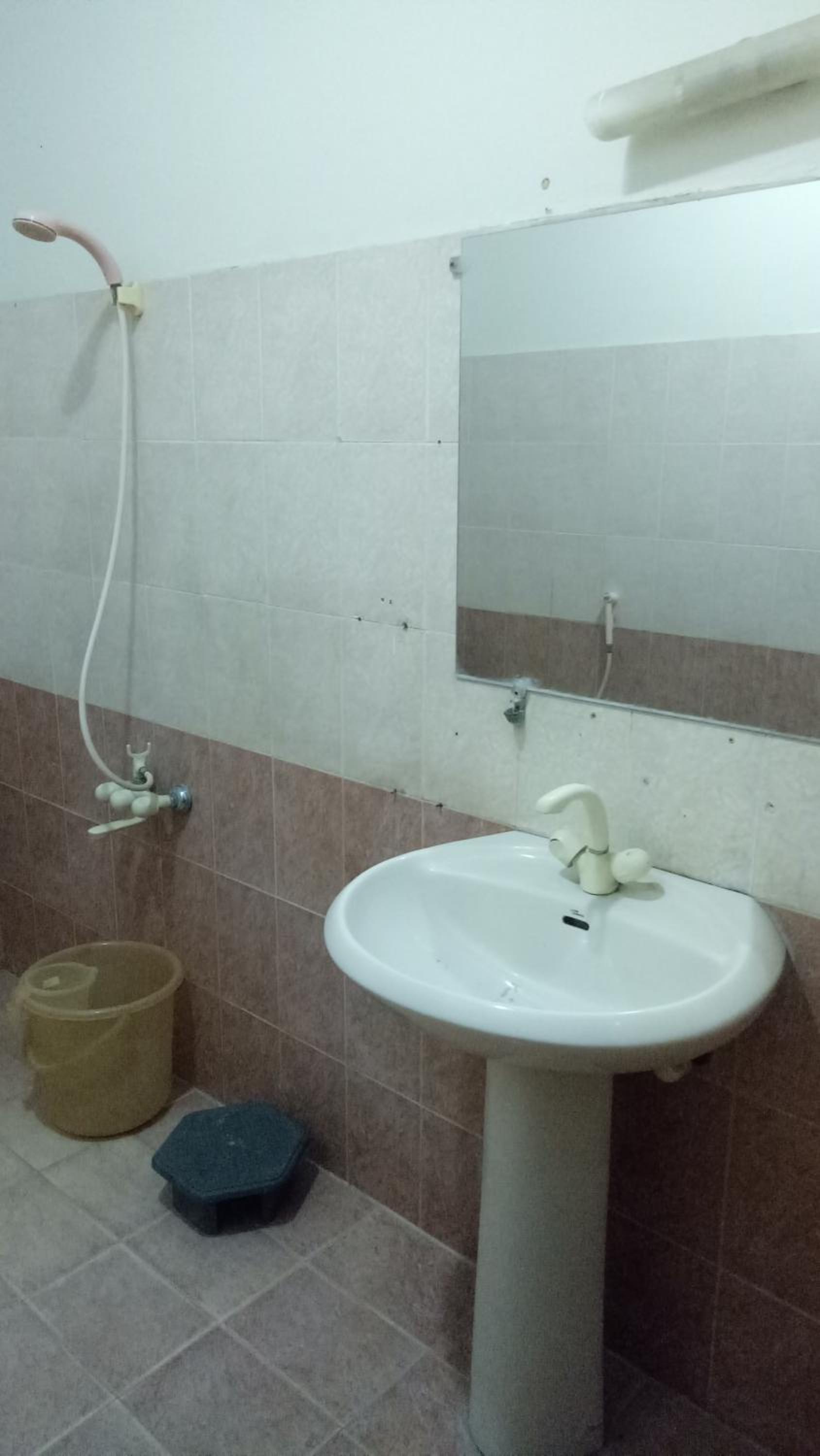 Foto 37 de 44 de Hotel Crown Plaza, Near Karachi Airport, Darul sehat Hospital, Dow, Agha khan and Liaqat Hospital