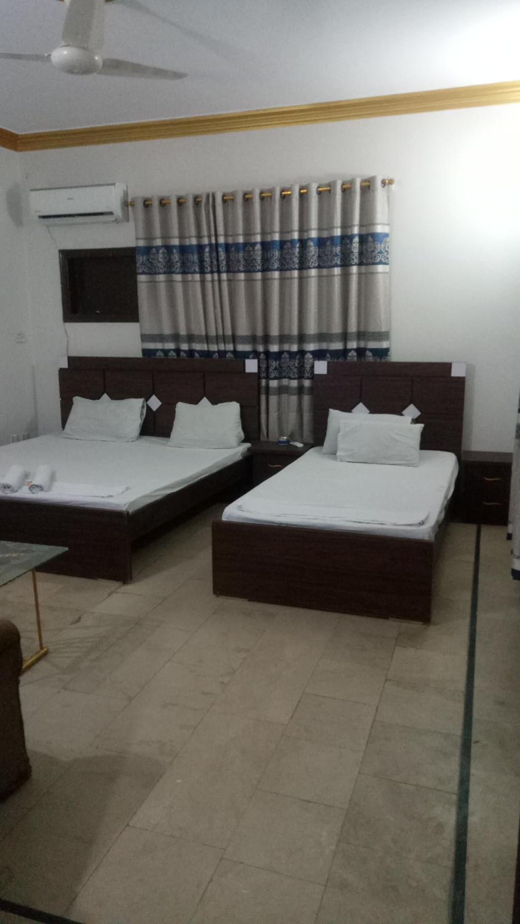 Foto 17 de 44 de Hotel Crown Plaza, Near Karachi Airport, Darul sehat Hospital, Dow, Agha khan and Liaqat Hospital