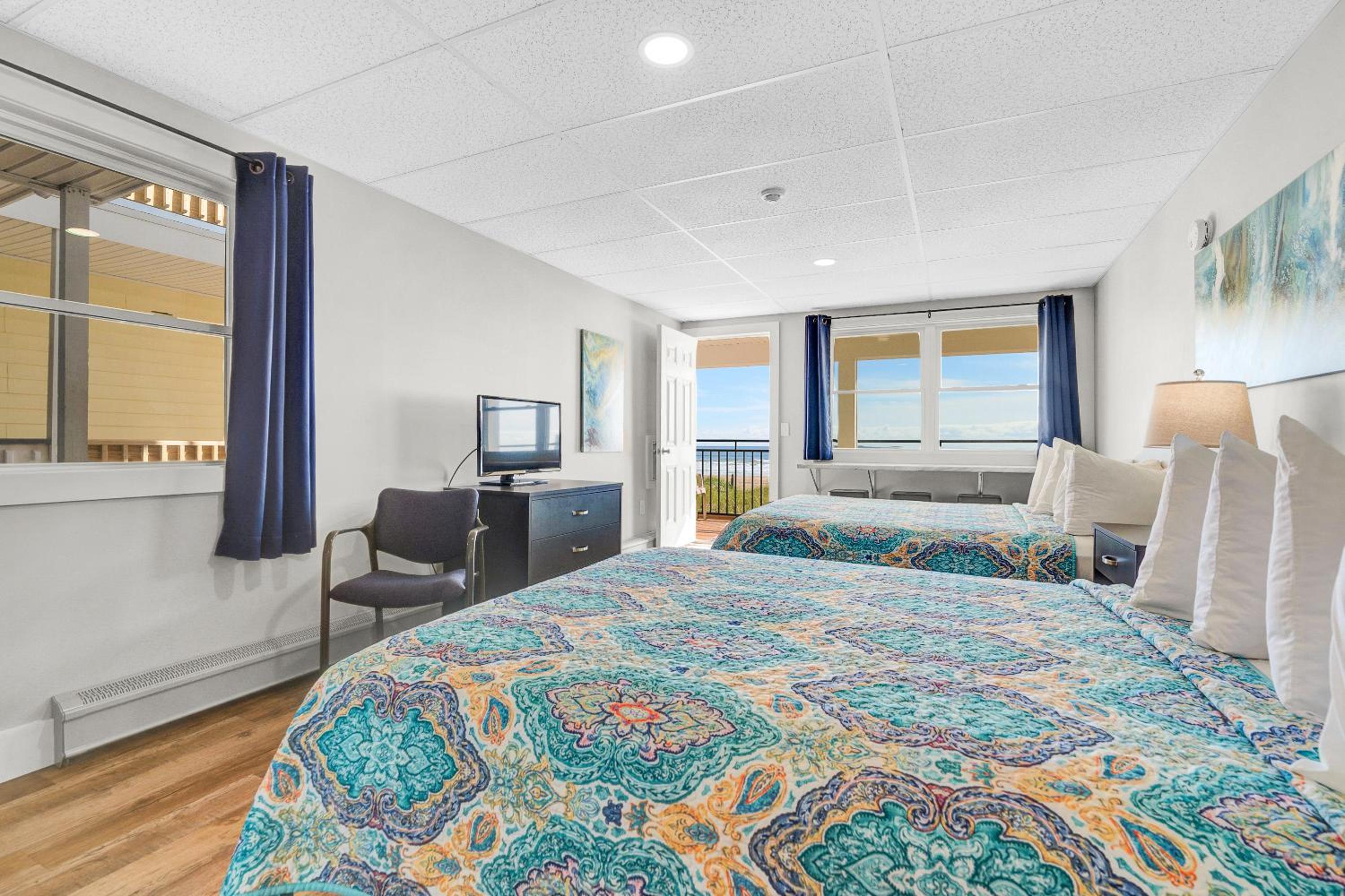 Abellona Inn & Suites