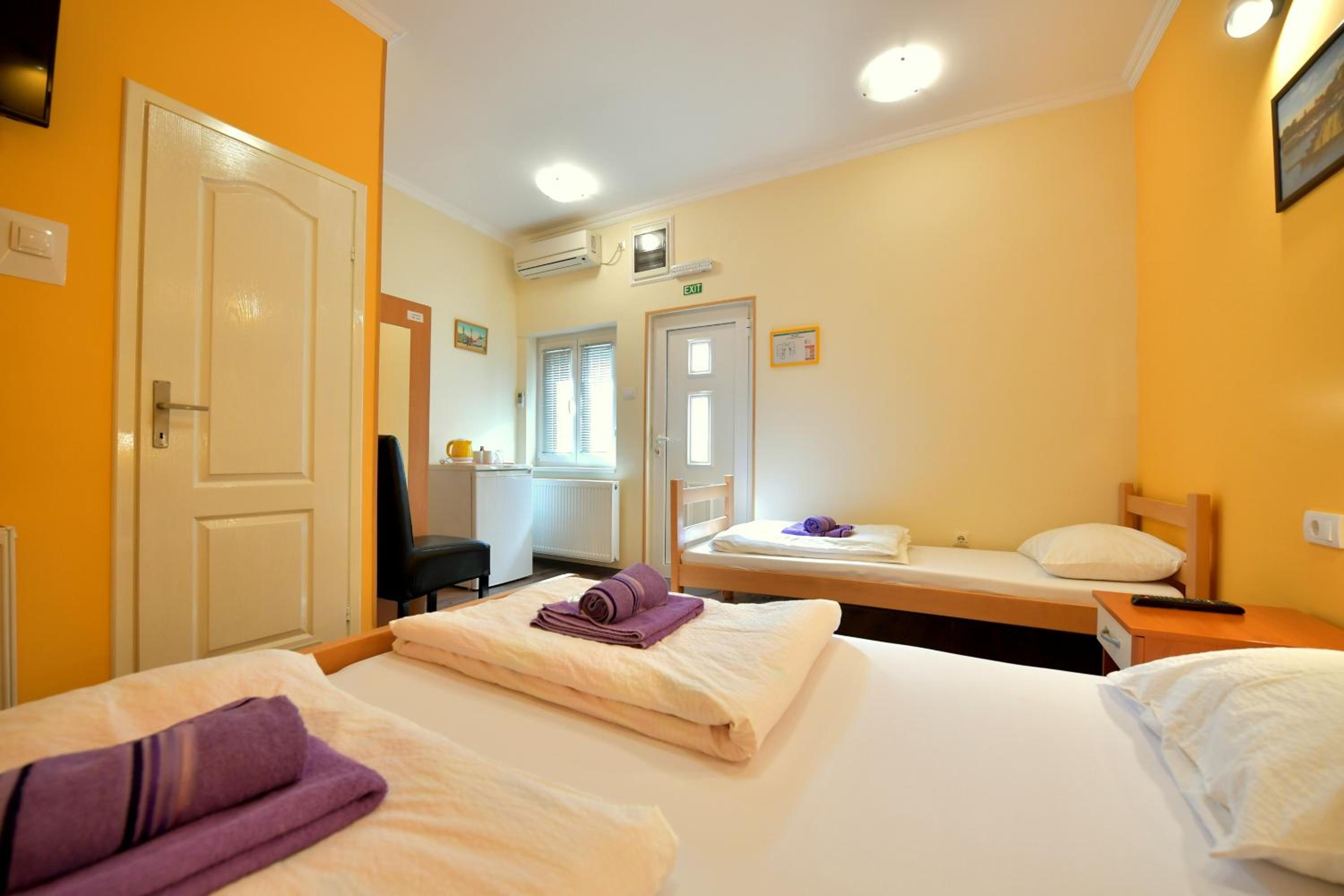Smestaj Centar Novi Sad,Motorcycle Friendly