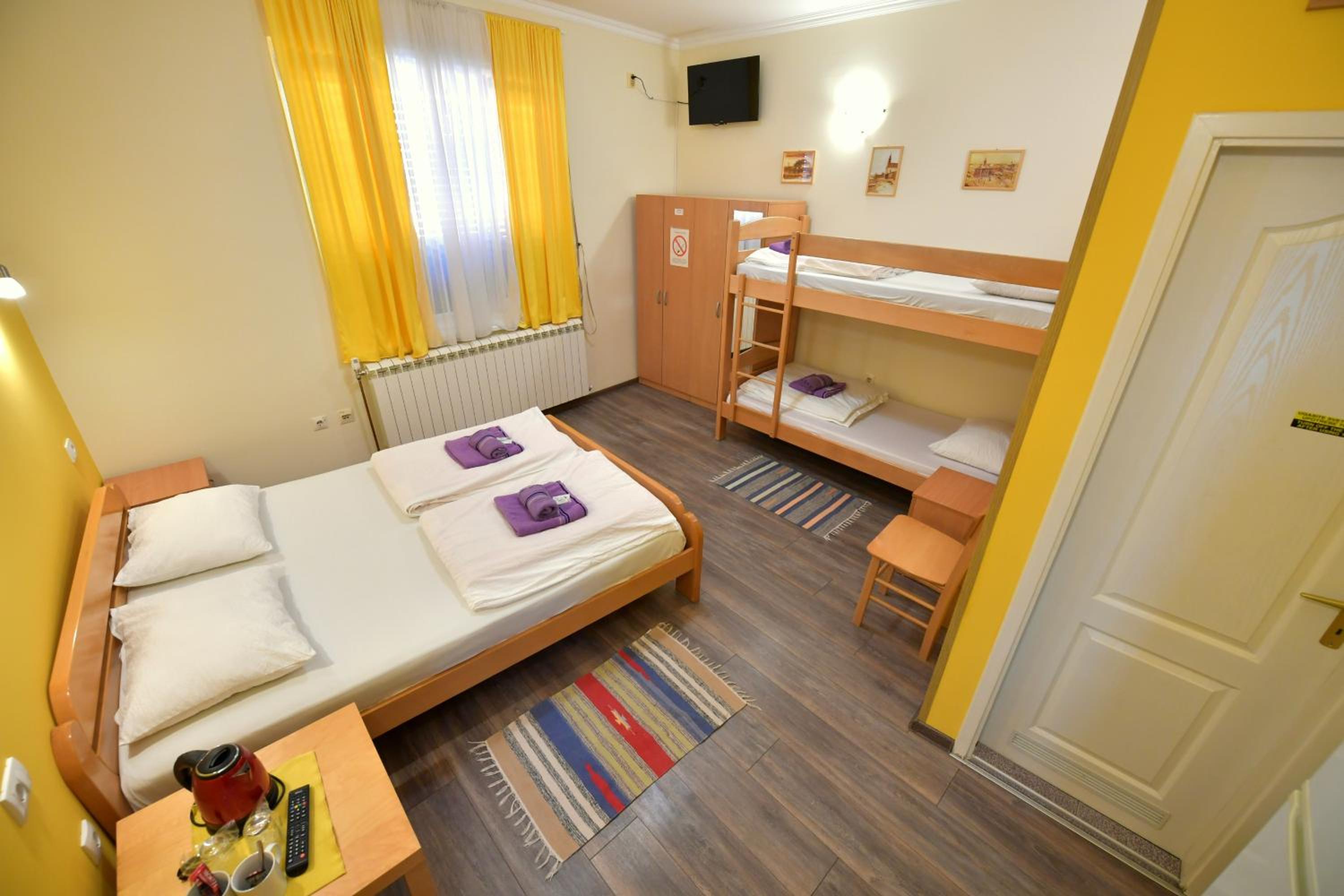 Smestaj Centar Novi Sad,Motorcycle Friendly