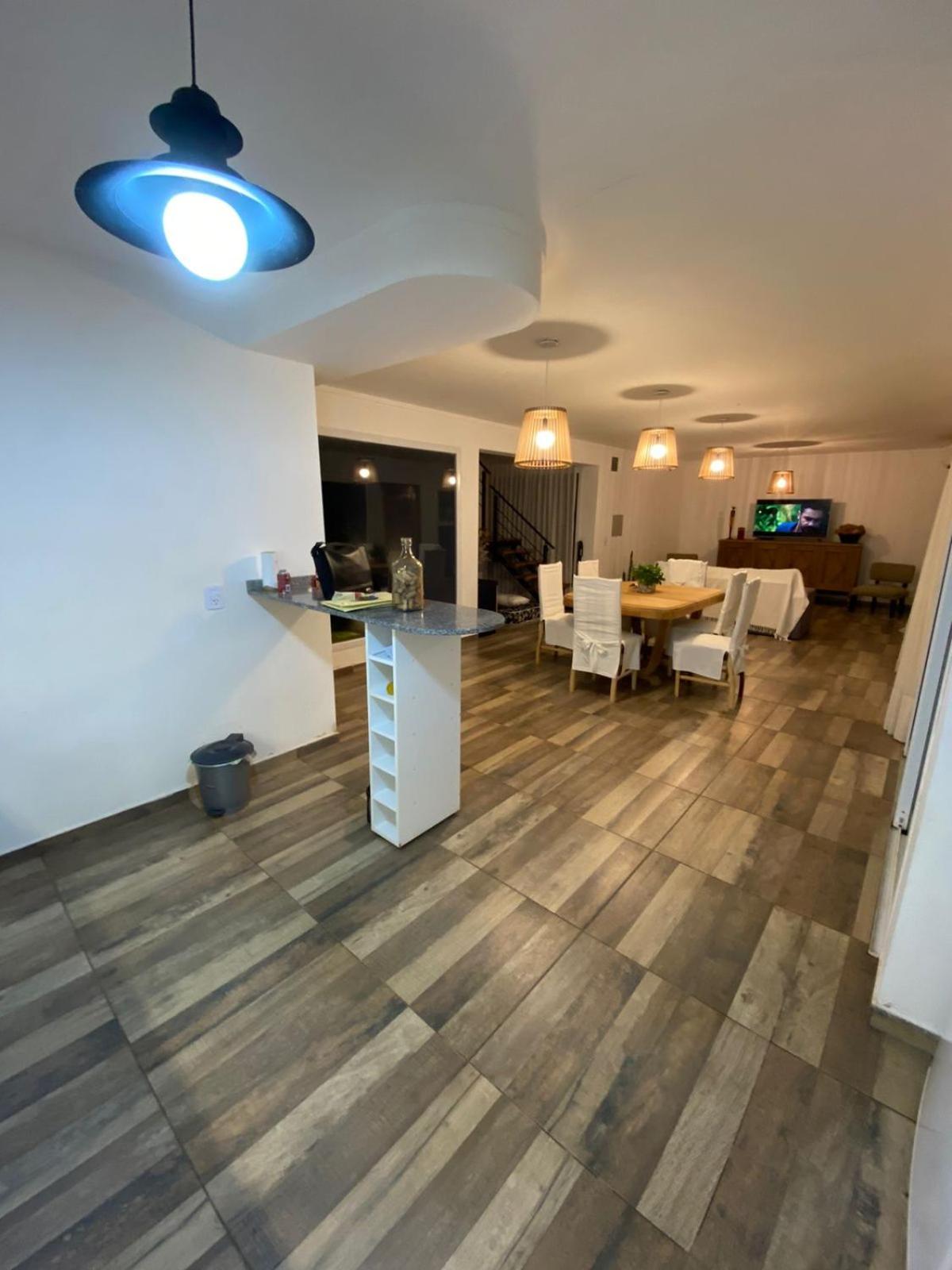 Hermosa Casa en Country a estrenar