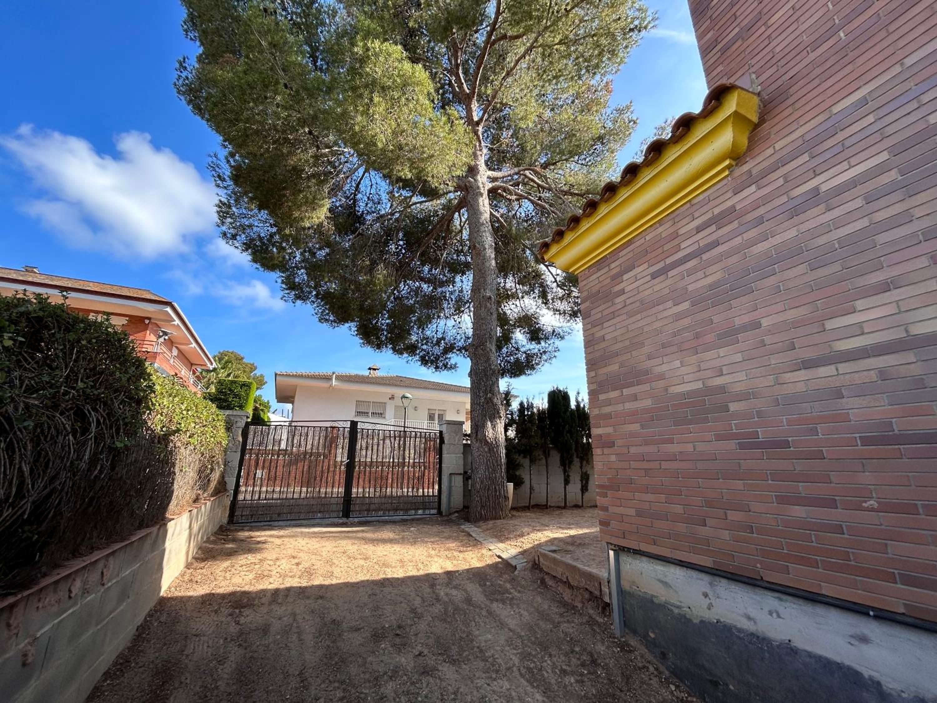 Casa Solsones La Mora